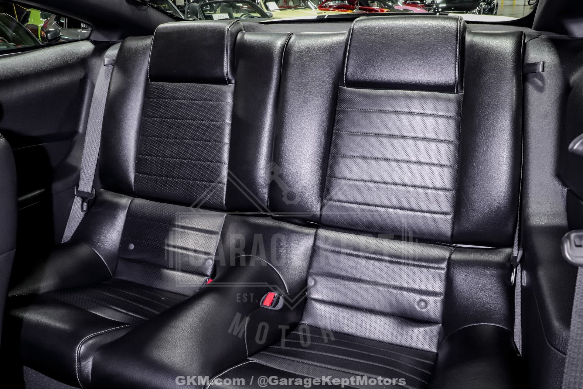 2010 Ford Mustang GT thumbnail 18
