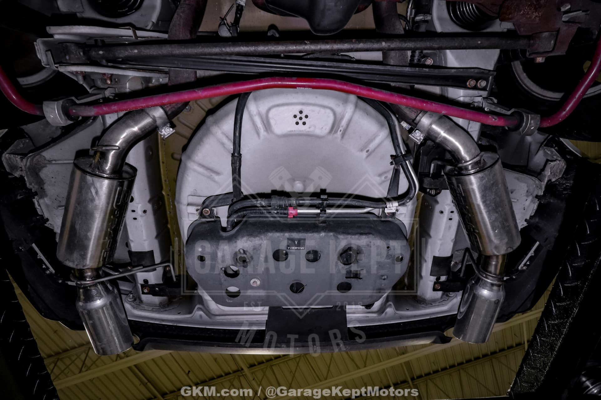 2010 Ford Mustang GT thumbnail 28