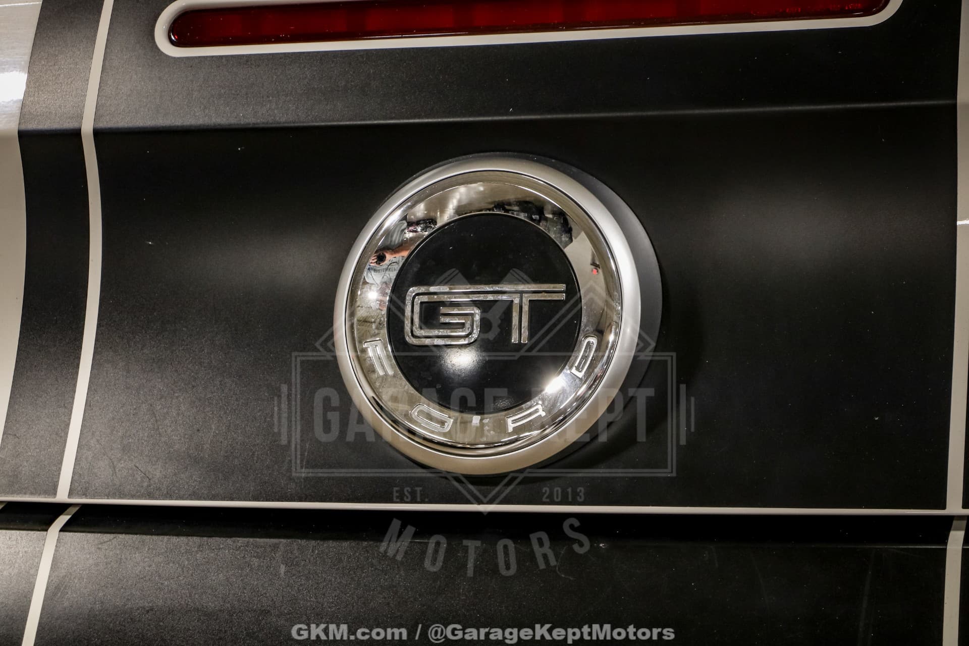 2010 Ford Mustang GT thumbnail 8