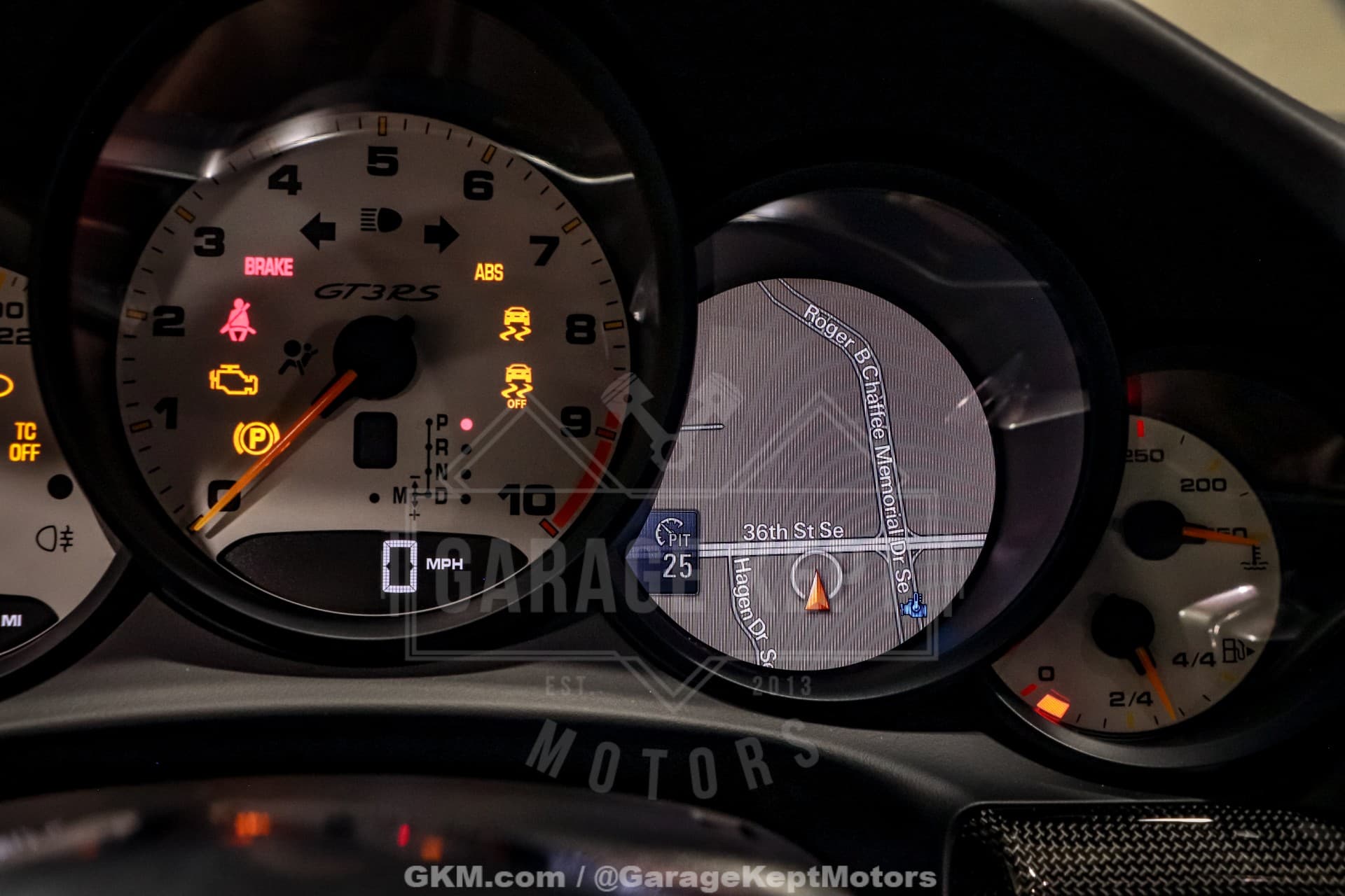 2016 Porsche 911 GT3 RS thumbnail 21
