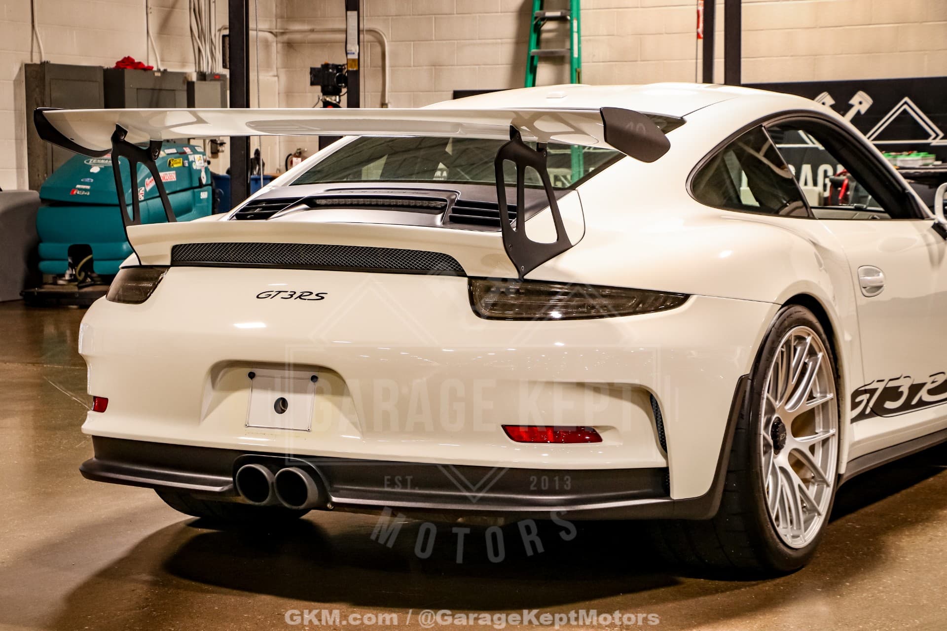 2016 Porsche 911 GT3 RS thumbnail 8