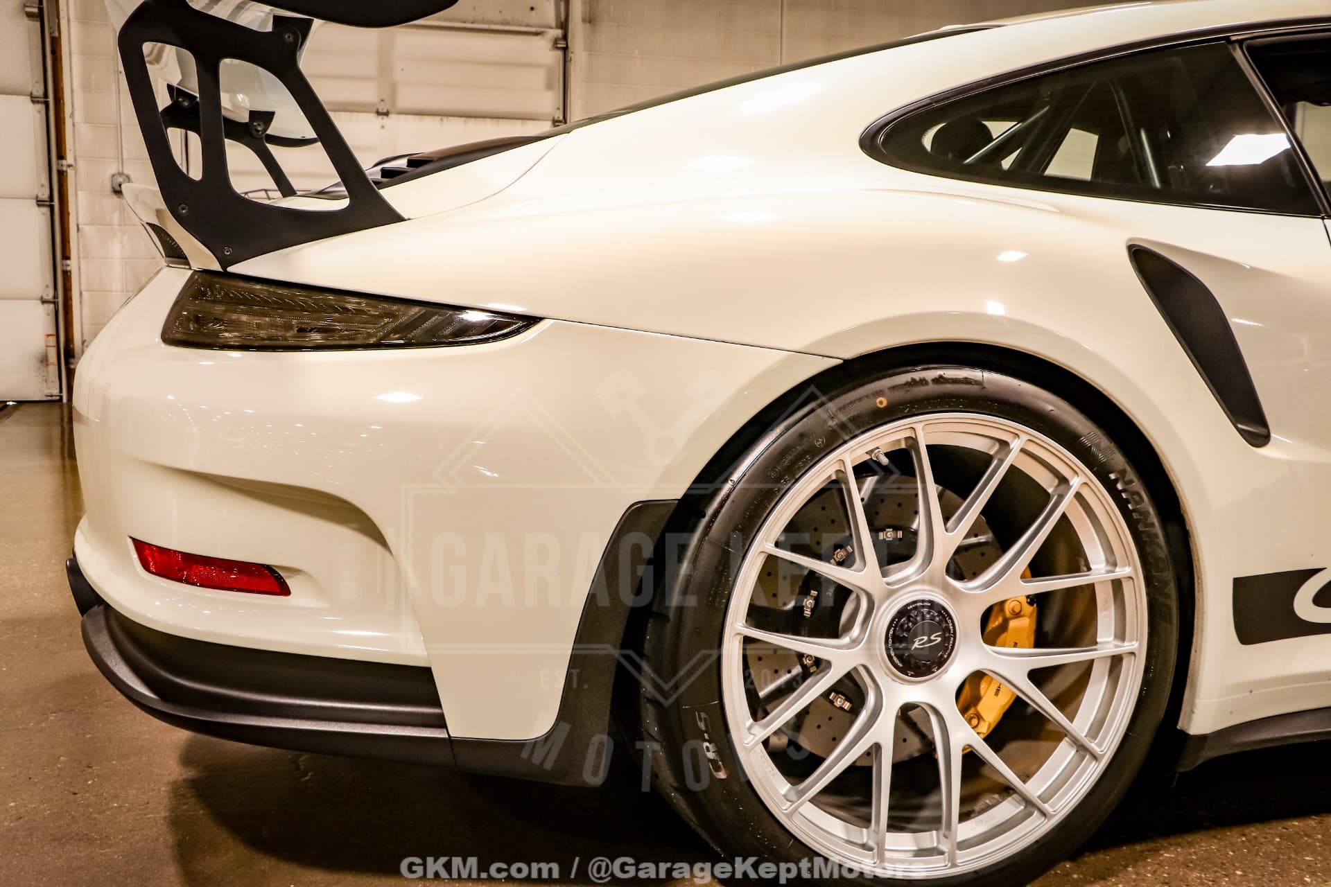 2016 Porsche 911 GT3 RS thumbnail 9