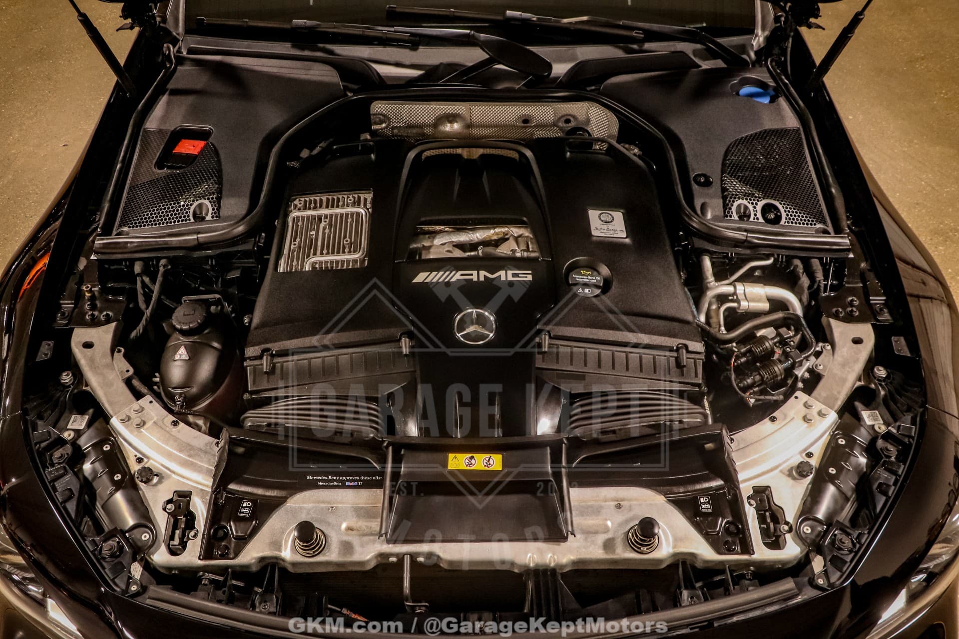 2019 Mercedes AMG GT 63 thumbnail 23