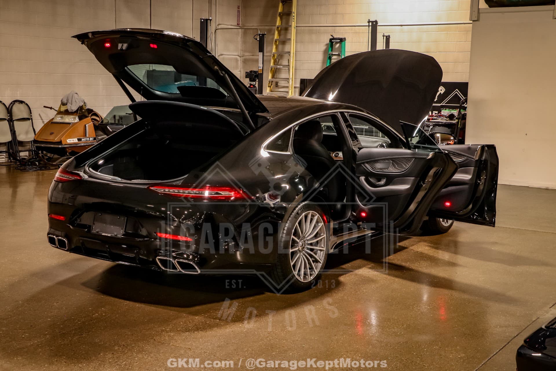 2019 Mercedes AMG GT 63 thumbnail 9