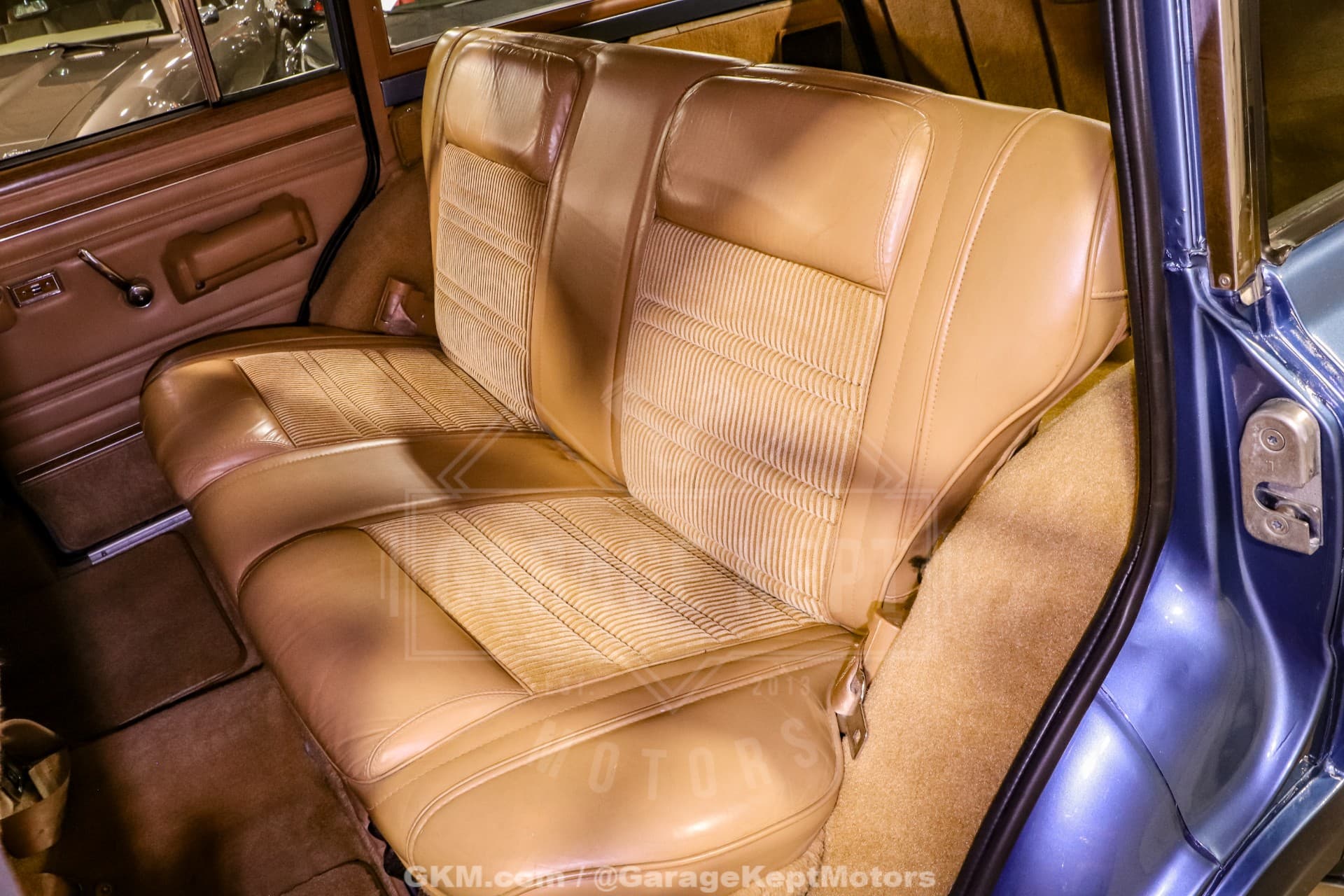 1987 Jeep Grand Wagoneer thumbnail 17