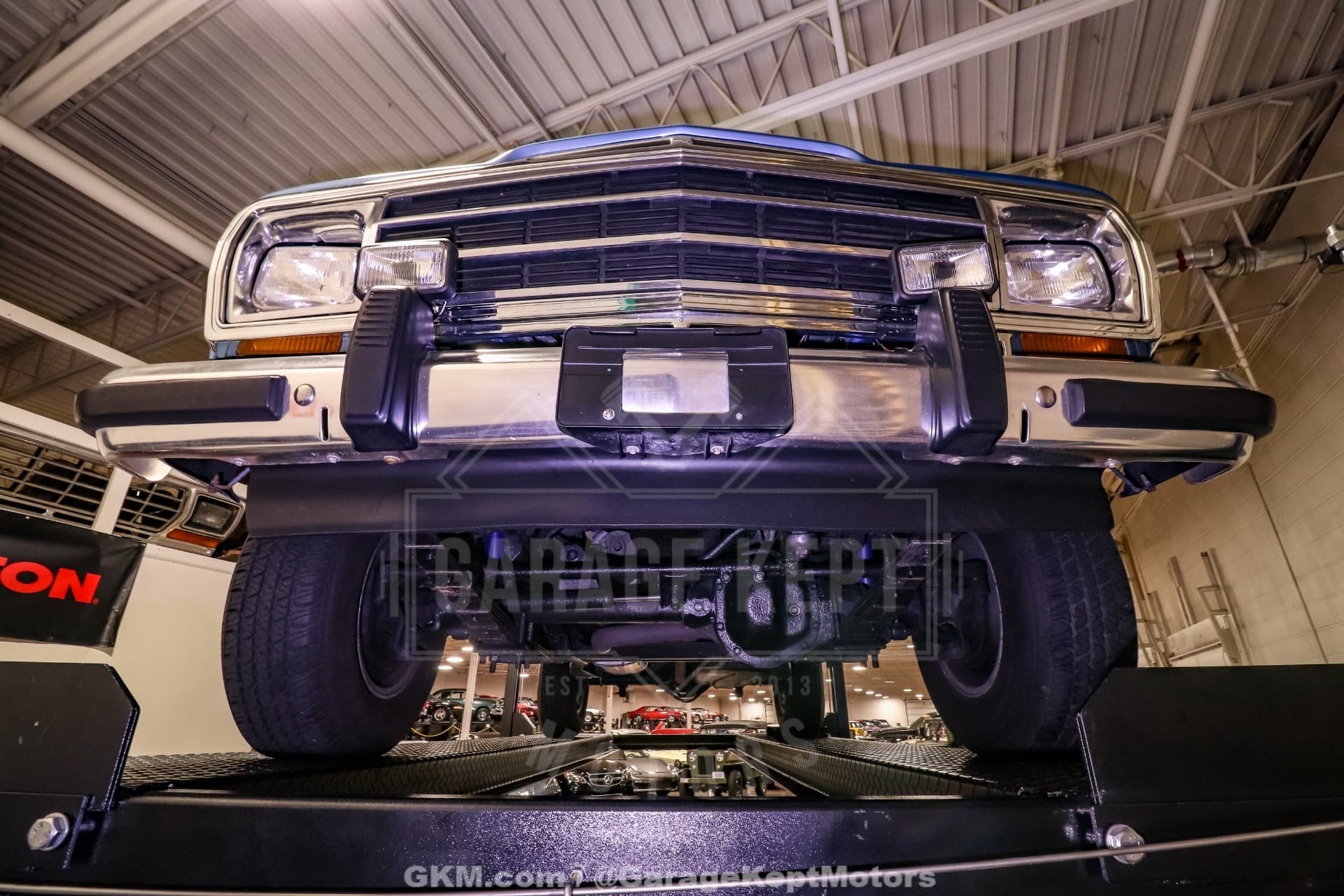 1987 Jeep Grand Wagoneer thumbnail 25