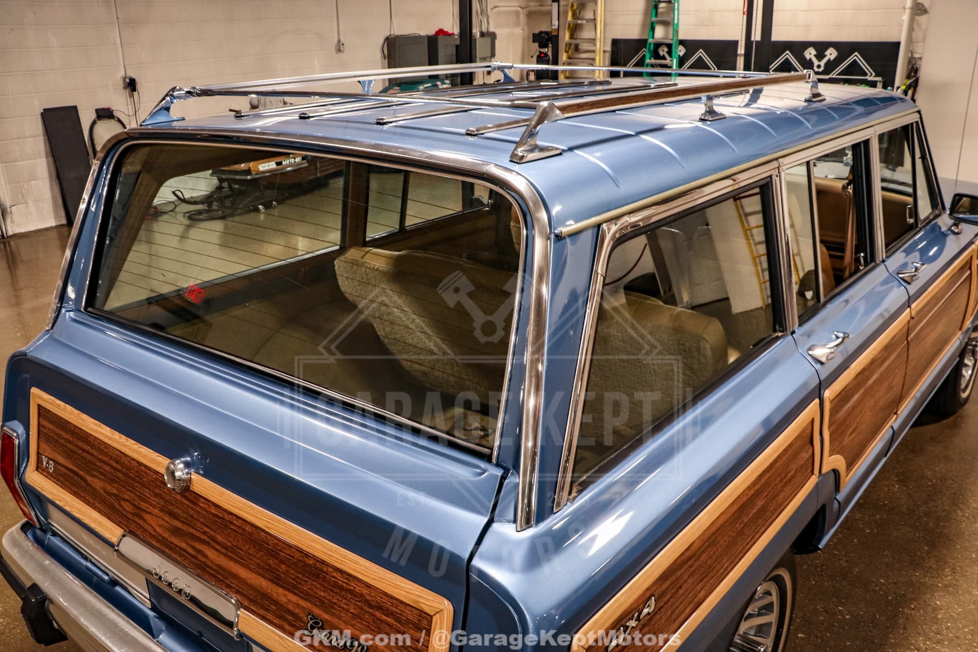 1987 Jeep Grand Wagoneer thumbnail 8