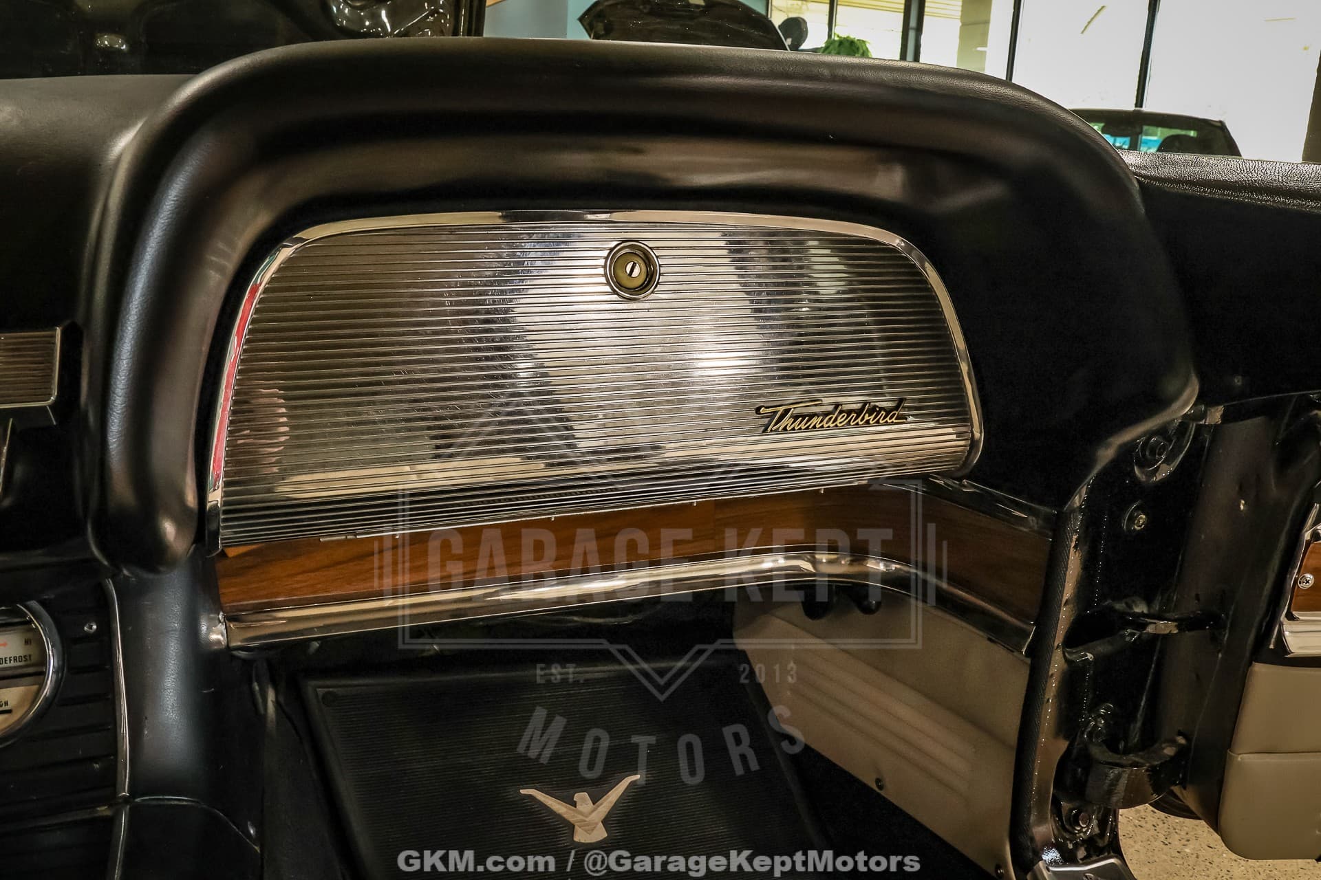 1960 Ford Thunderbird thumbnail 22