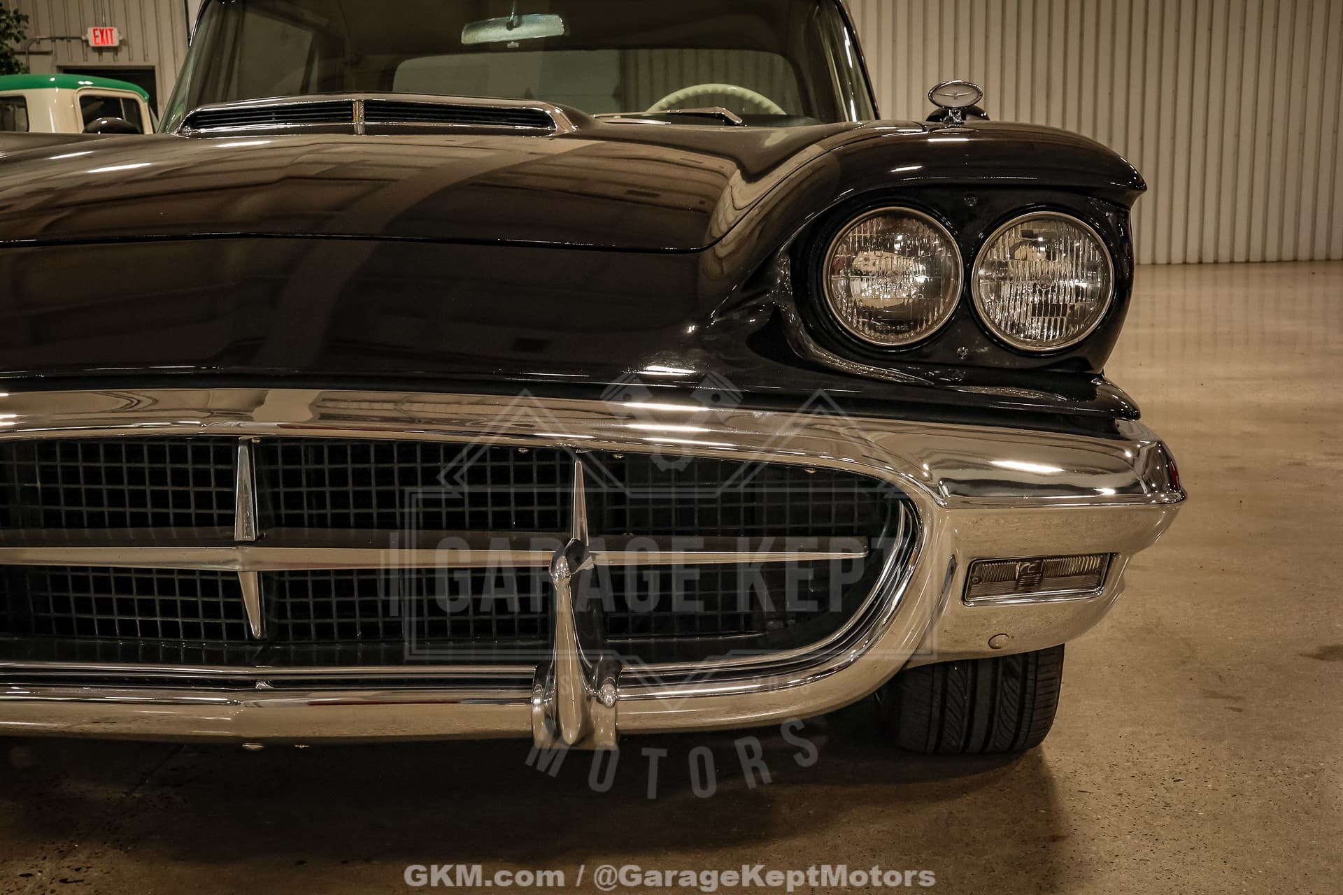 1960 Ford Thunderbird thumbnail 4