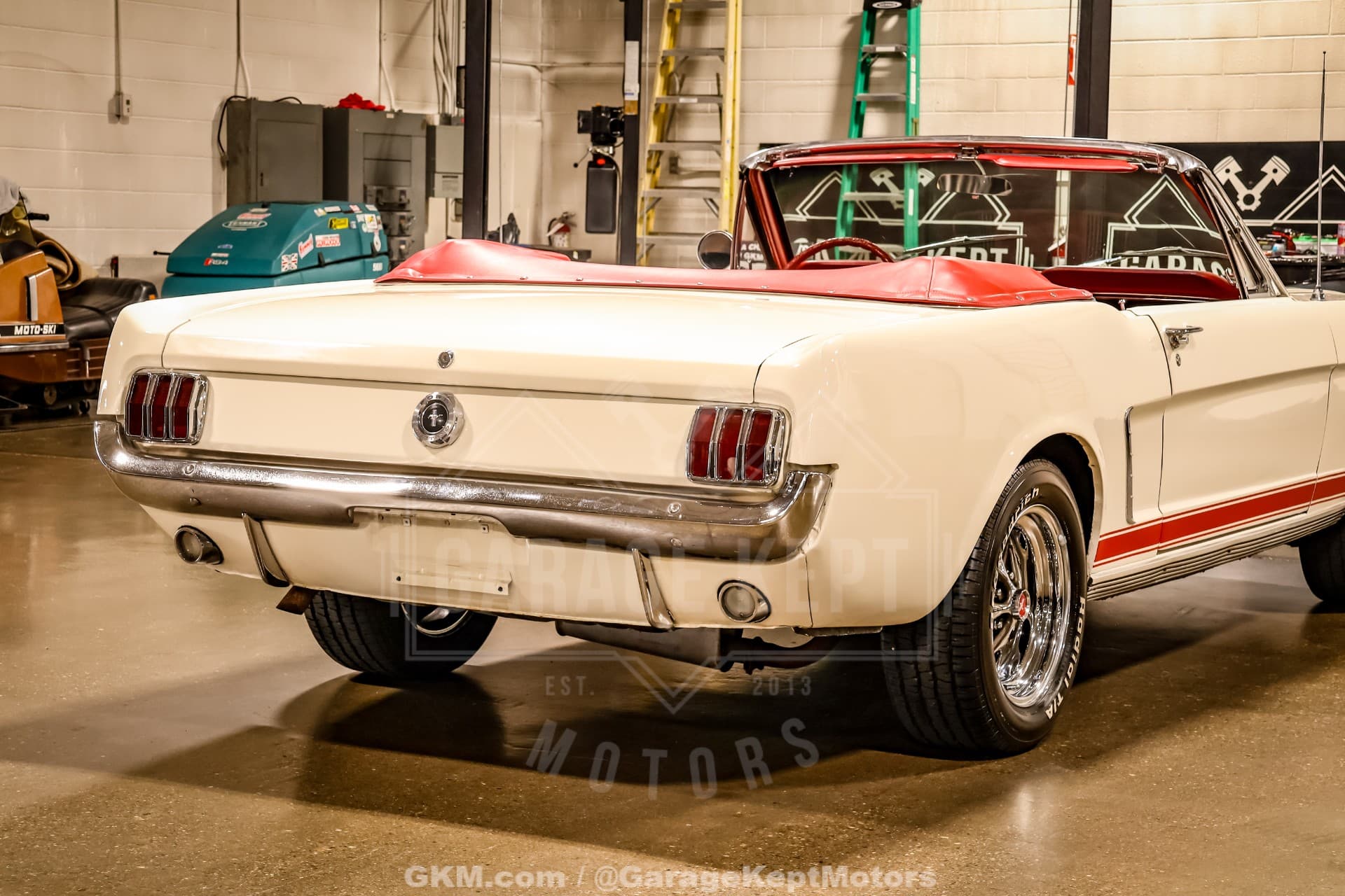 1965 Ford Mustang Convertible thumbnail 9