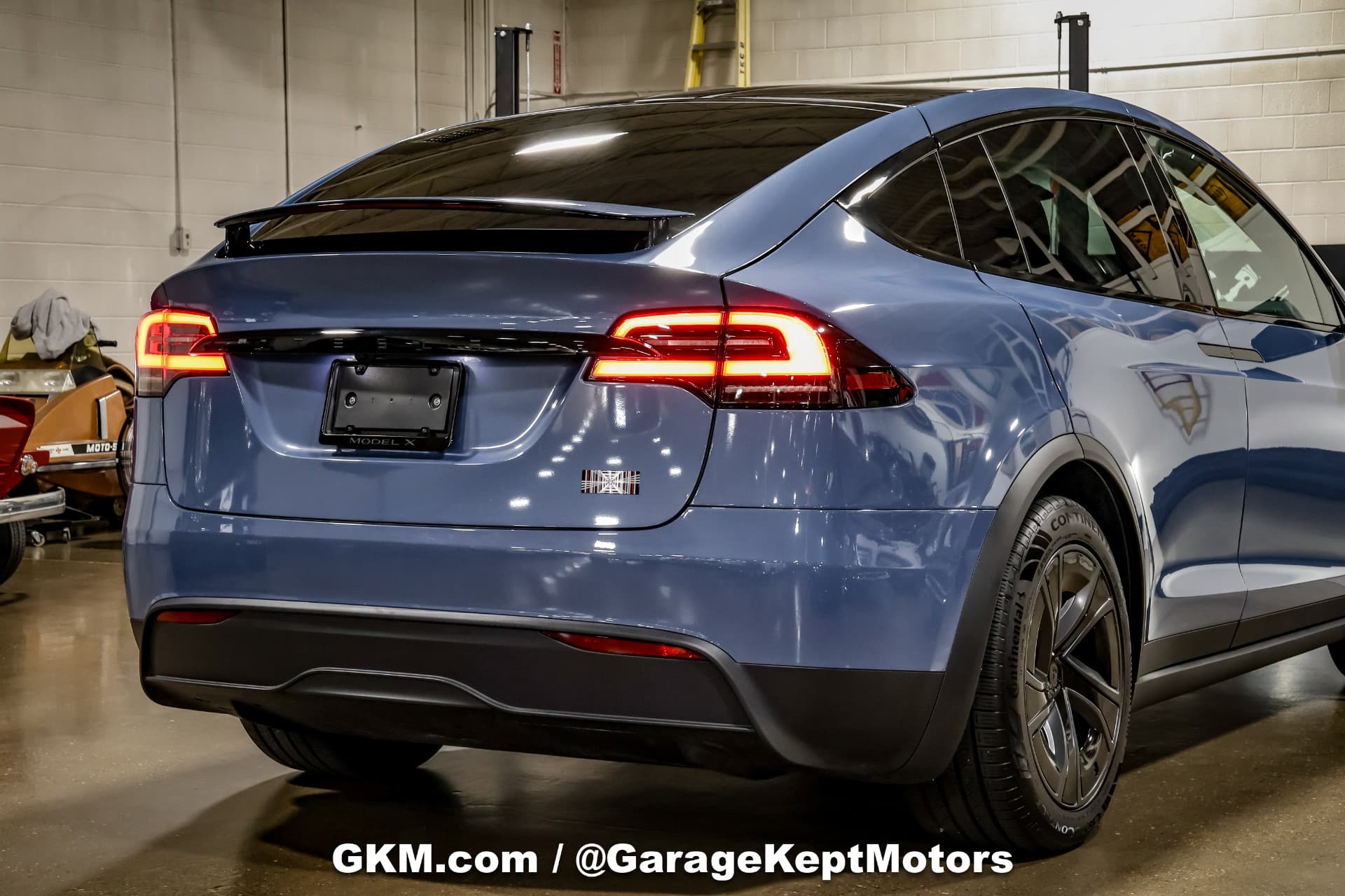 2026 Tesla Model X Plaid thumbnail 7