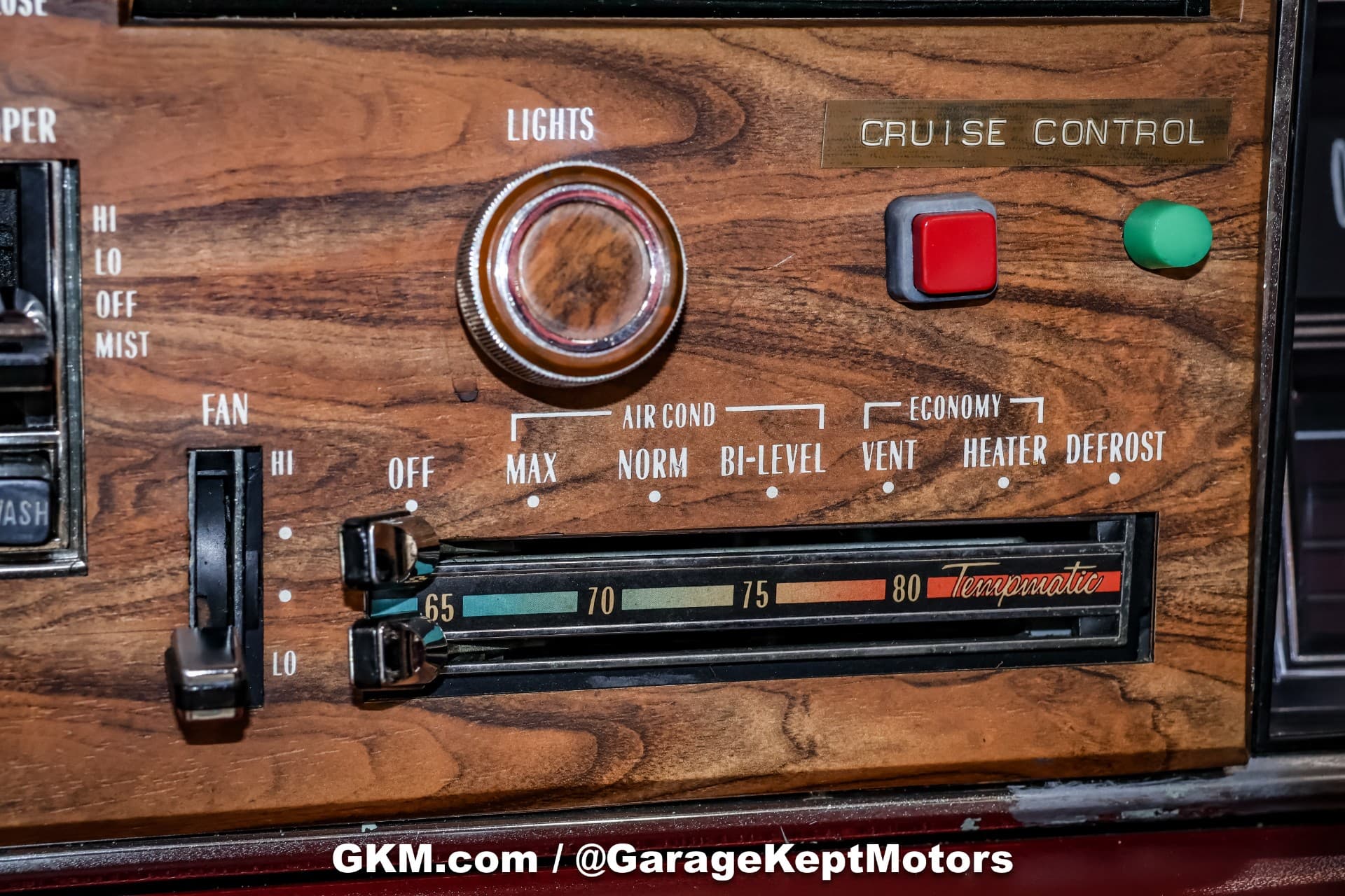 1975 Oldsmobile Delta 88 Royale Convertible thumbnail 20
