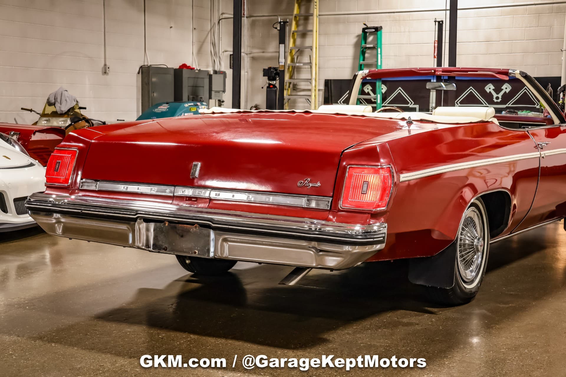 1975 Oldsmobile Delta 88 Royale Convertible thumbnail 9