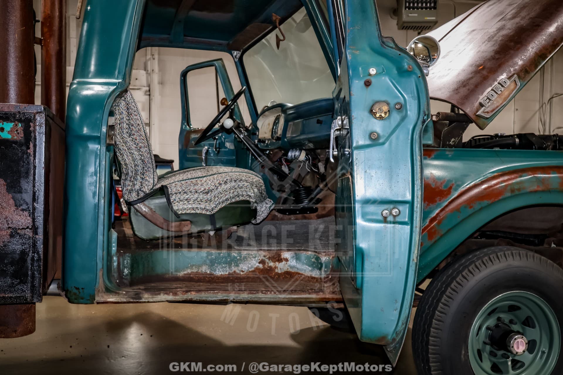 1964 Ford F350 Tow Truck thumbnail 11