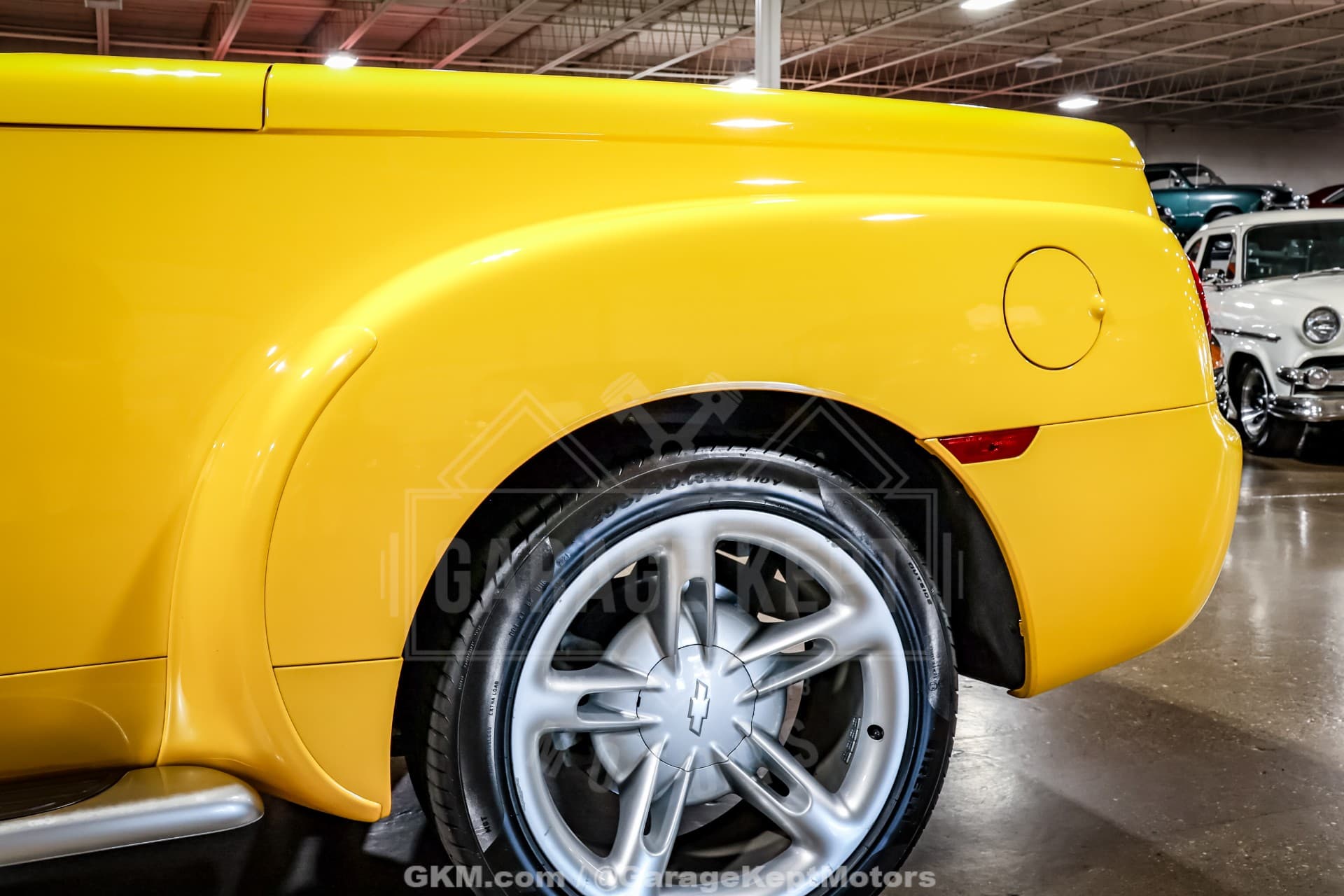 2004 Chevrolet SSR LS thumbnail 8