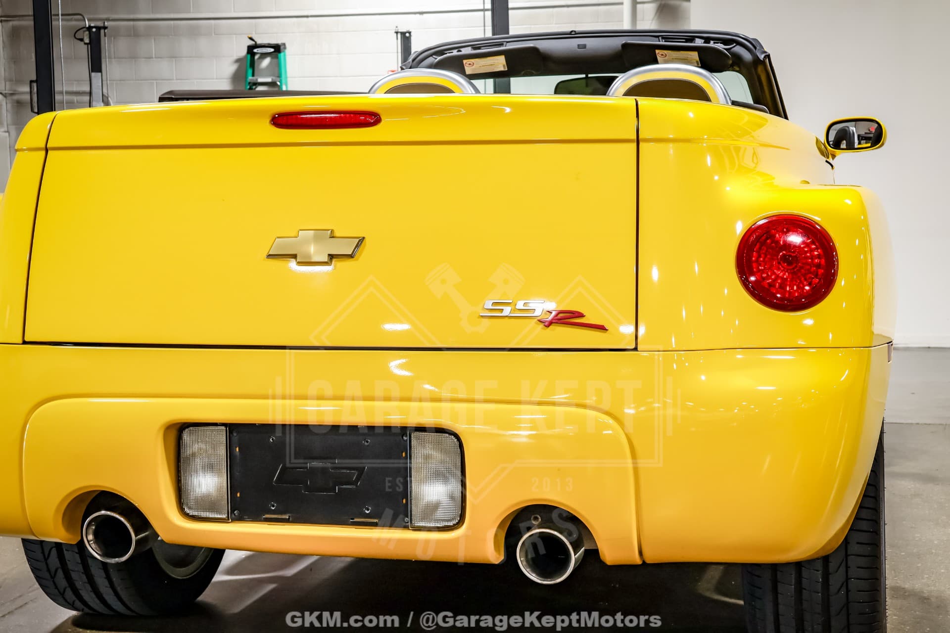 2004 Chevrolet SSR LS thumbnail 9