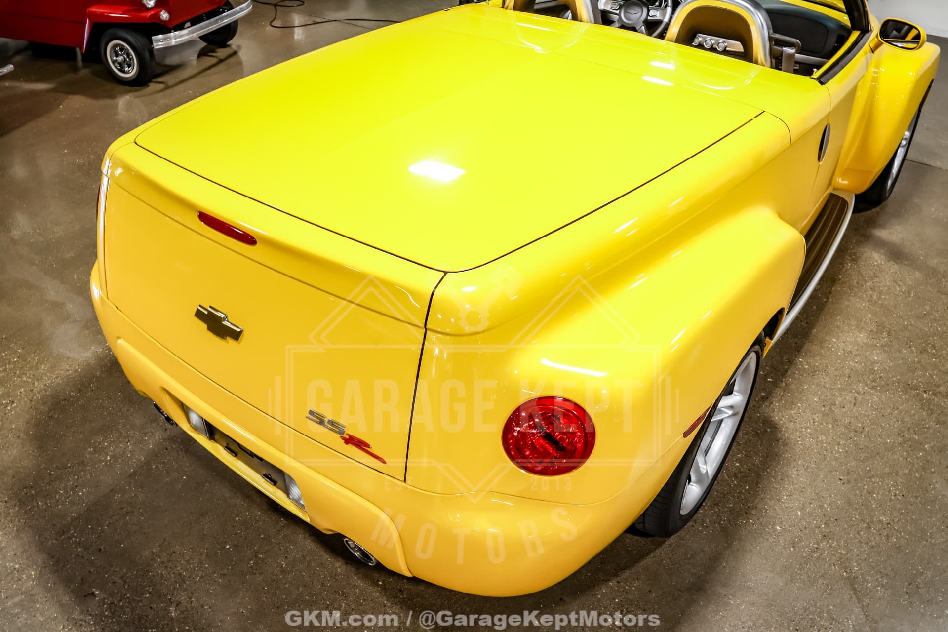 2004 Chevrolet SSR LS thumbnail 10