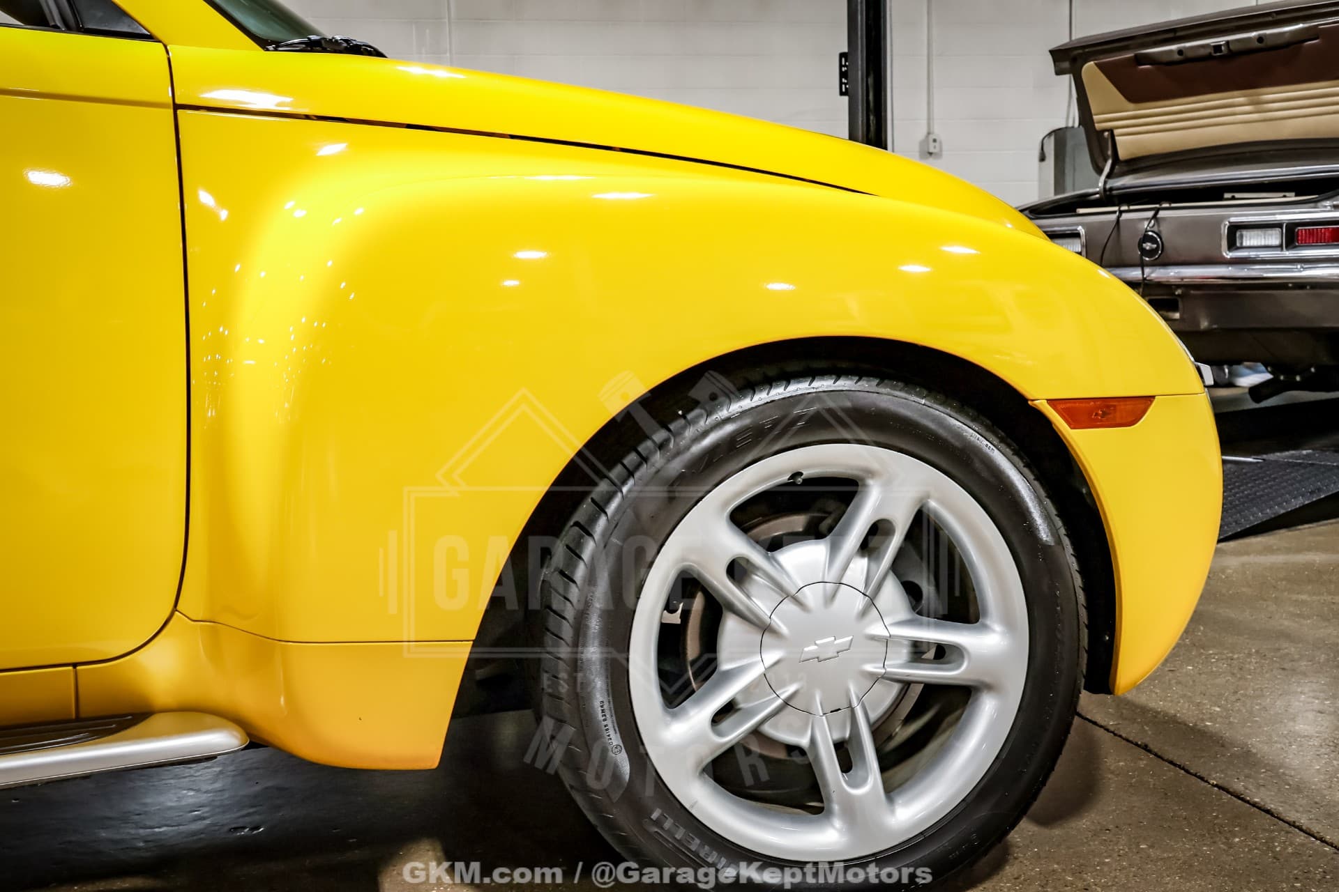 2004 Chevrolet SSR LS thumbnail 11