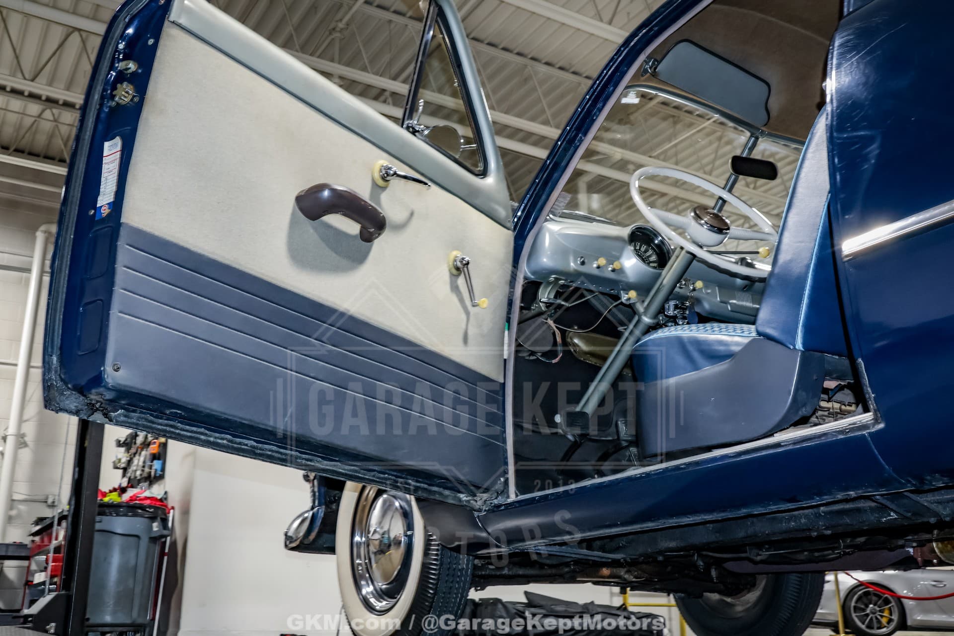 1950 Ford Custom Deluxe thumbnail 16