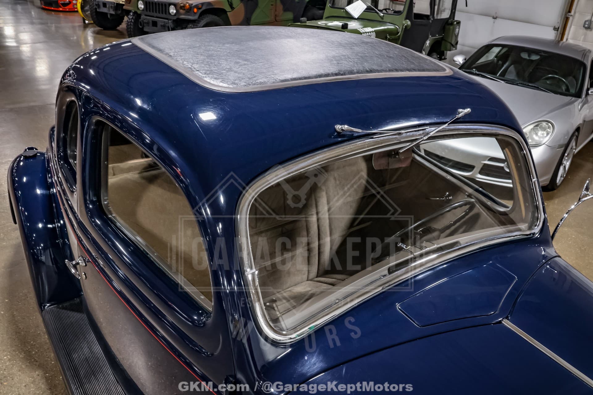 1935 Ford Model 48 Deluxe thumbnail 3