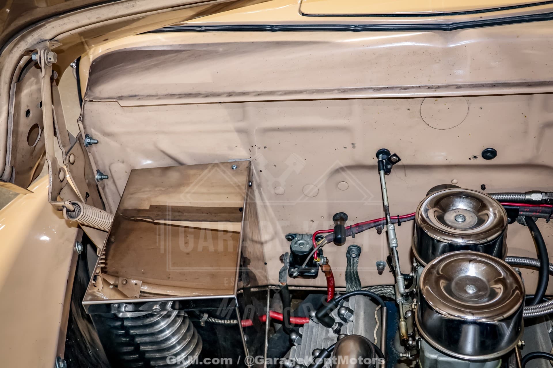 1947 Ford Deluxe thumbnail 23