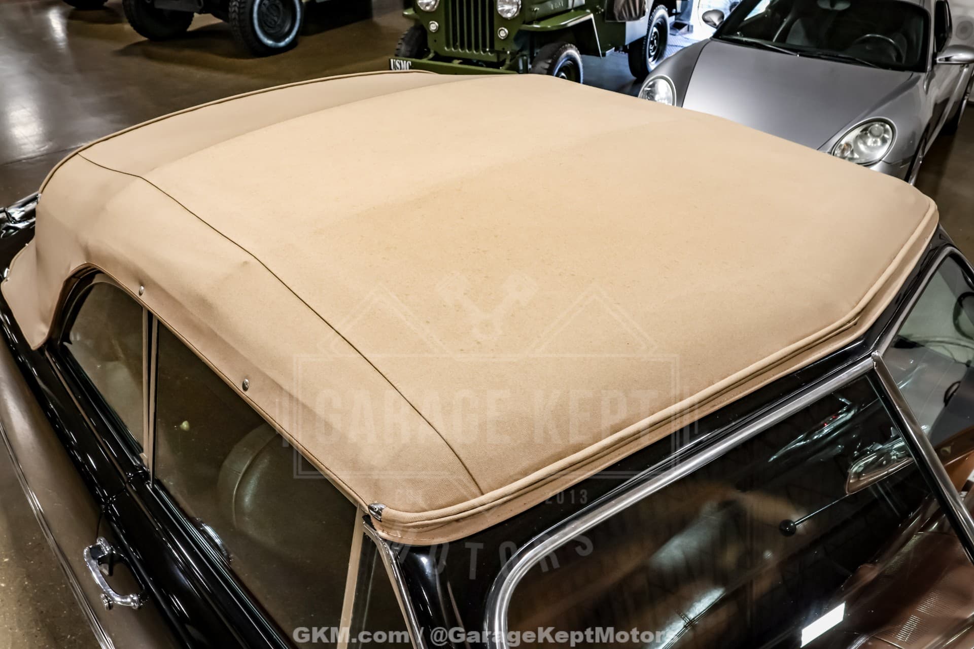 1950 Ford Custom Deluxe Convertible thumbnail 3