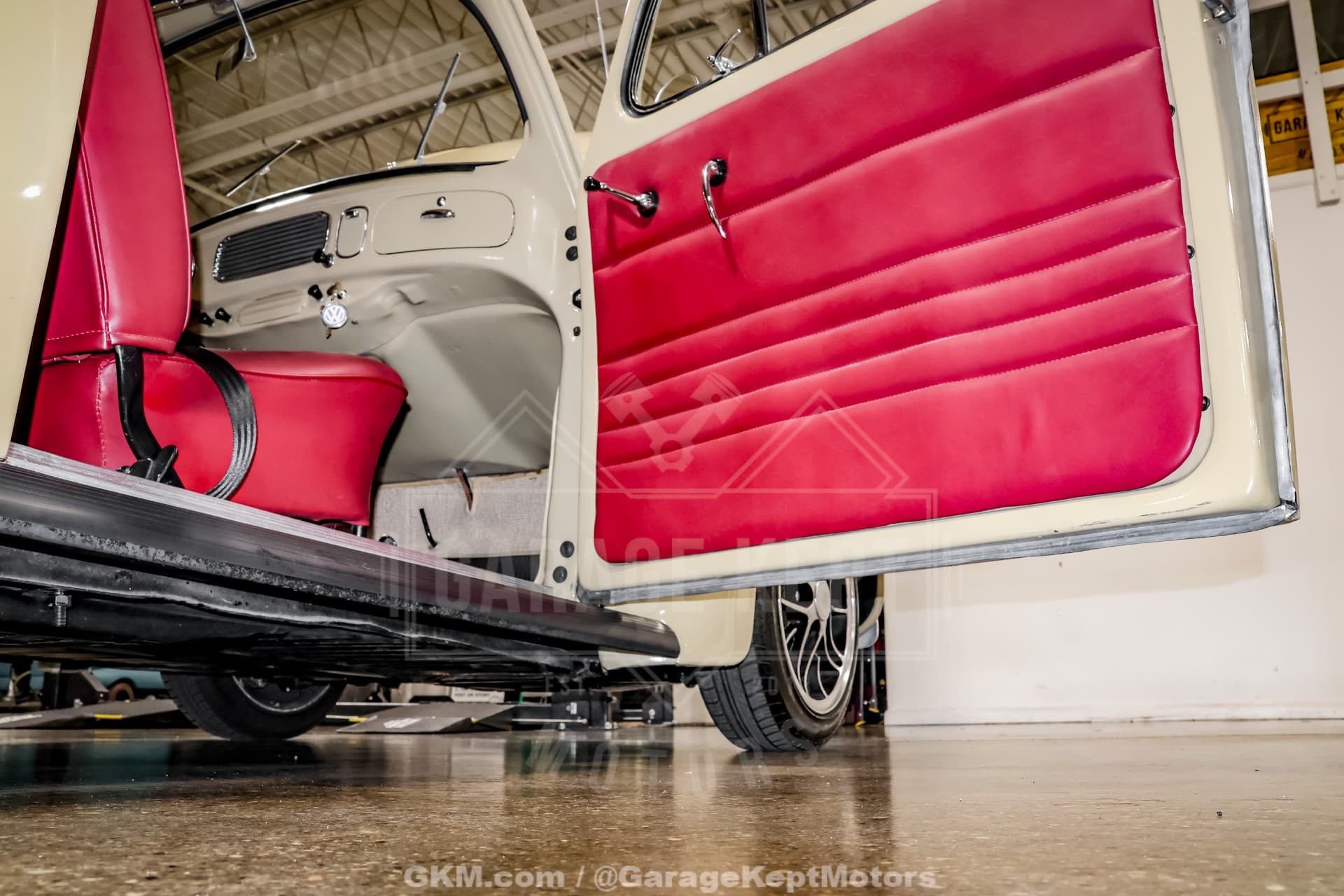 1957 Volkswagen Beetle thumbnail 11
