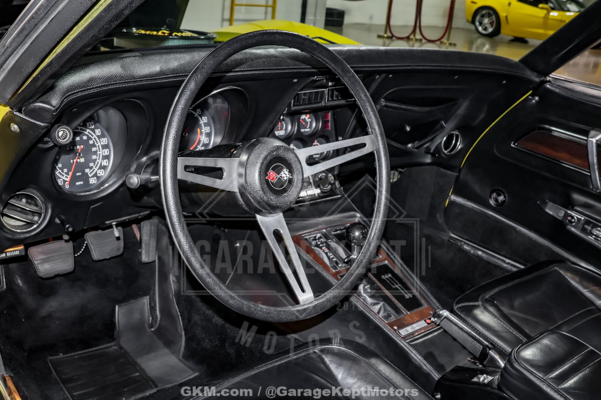 1975 Chevrolet Corvette thumbnail 17
