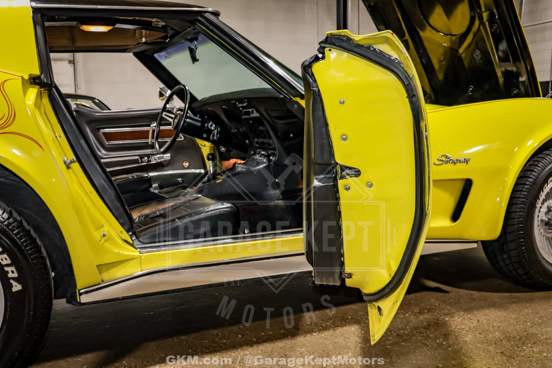 1975 Chevrolet Corvette thumbnail 11