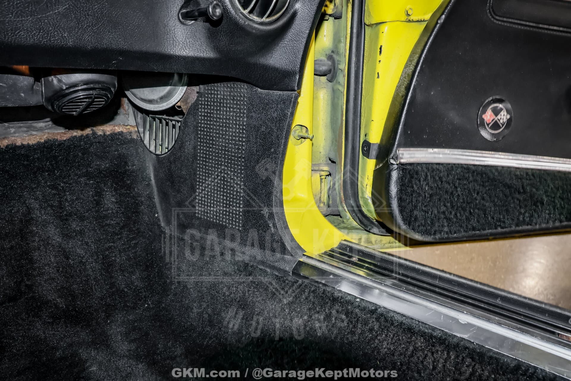 1975 Chevrolet Corvette thumbnail 12