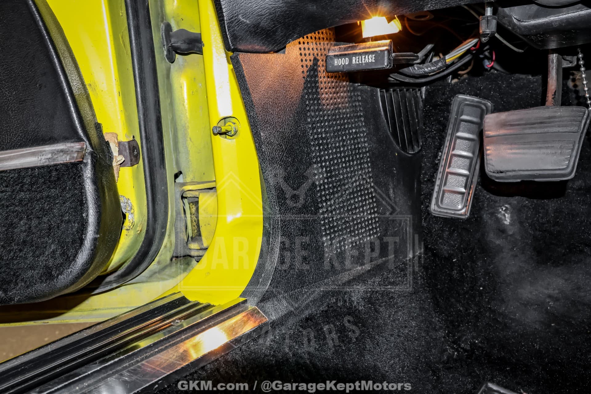 1975 Chevrolet Corvette thumbnail 15