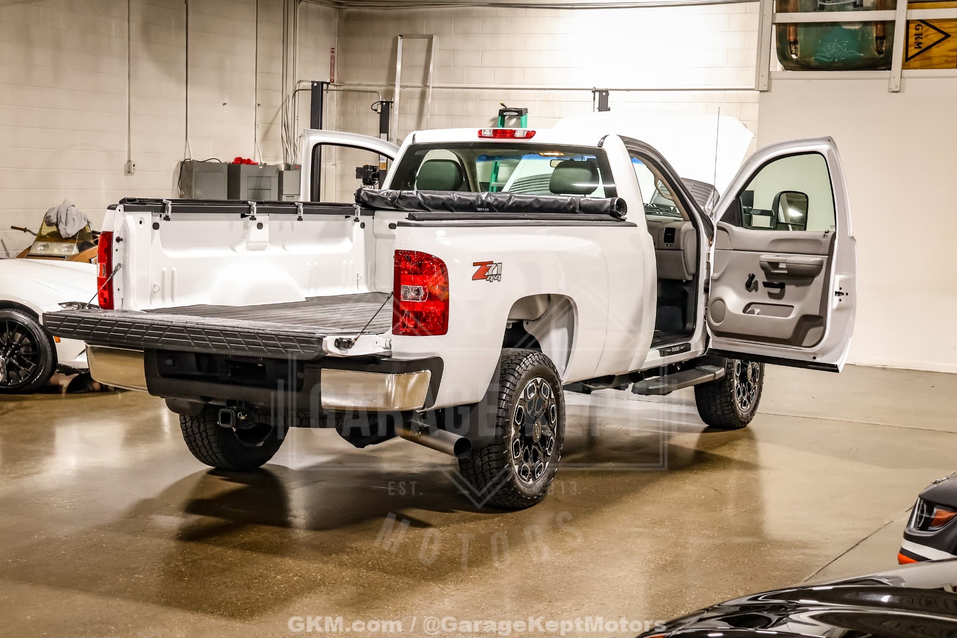 2008 Chevrolet Silverado 3500HD Work Truck thumbnail 11