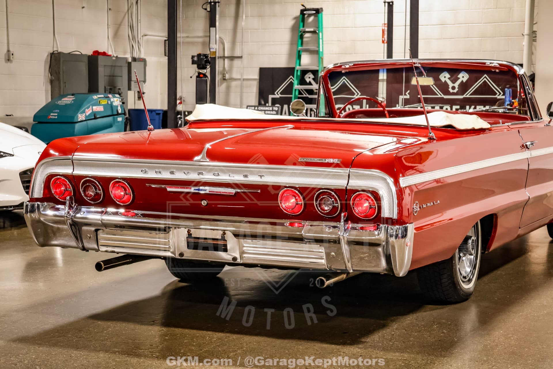 1964 Chevrolet Impala SS Convertible thumbnail 9