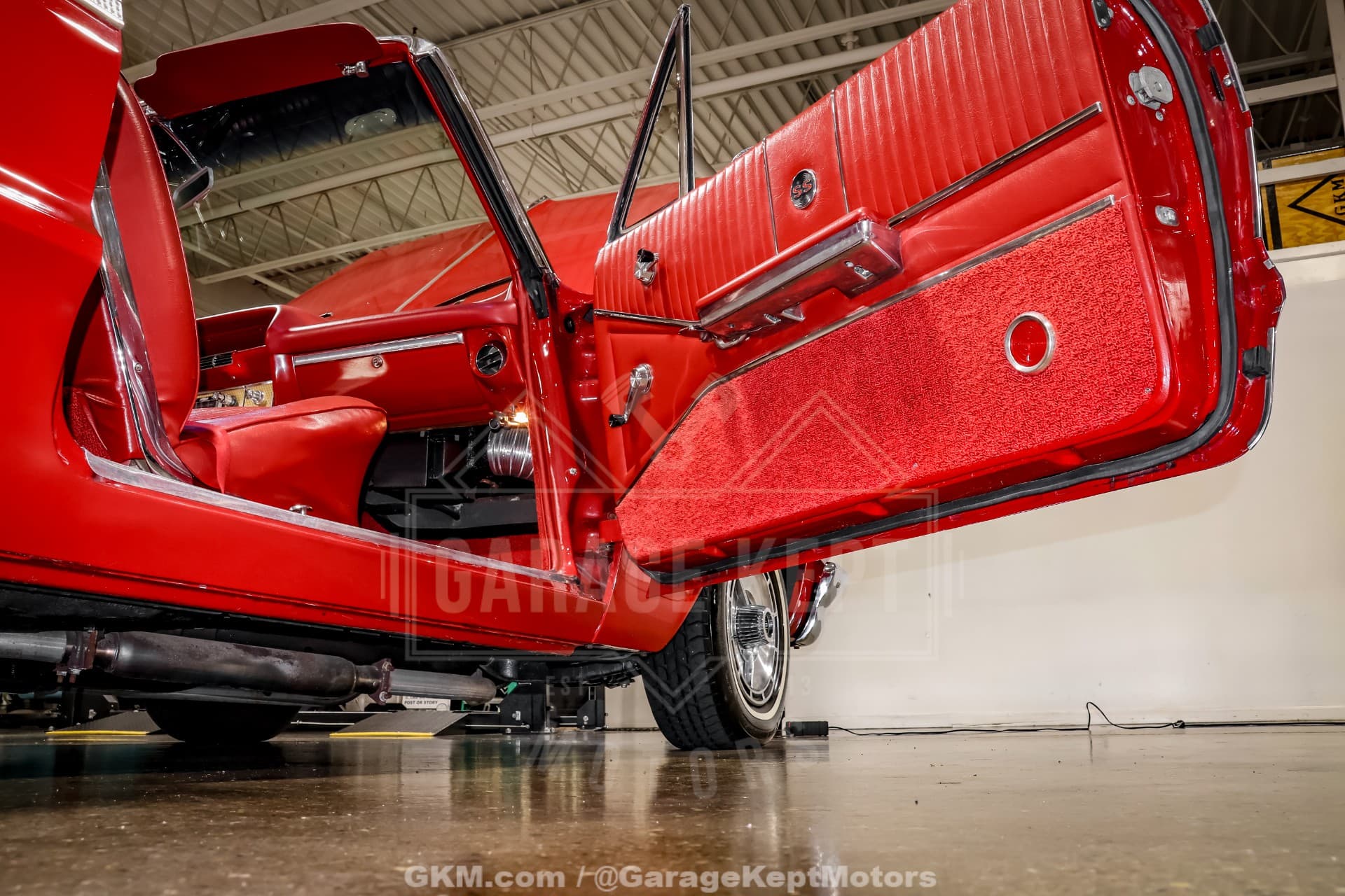 1964 Chevrolet Impala SS Convertible thumbnail 12