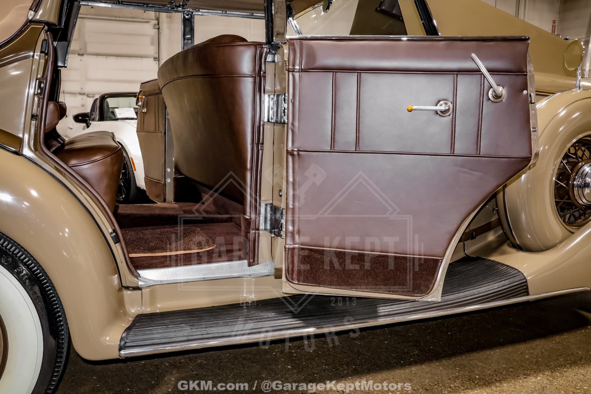 1935 Auburn 851 Salon Phaeton thumbnail 11