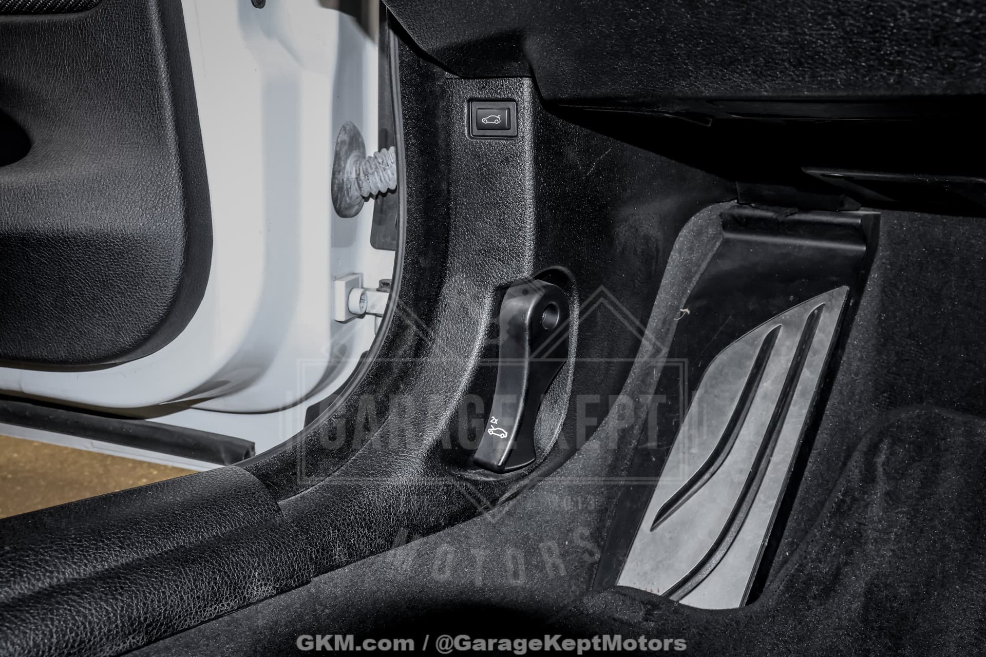 2015 BMW M4 thumbnail 15