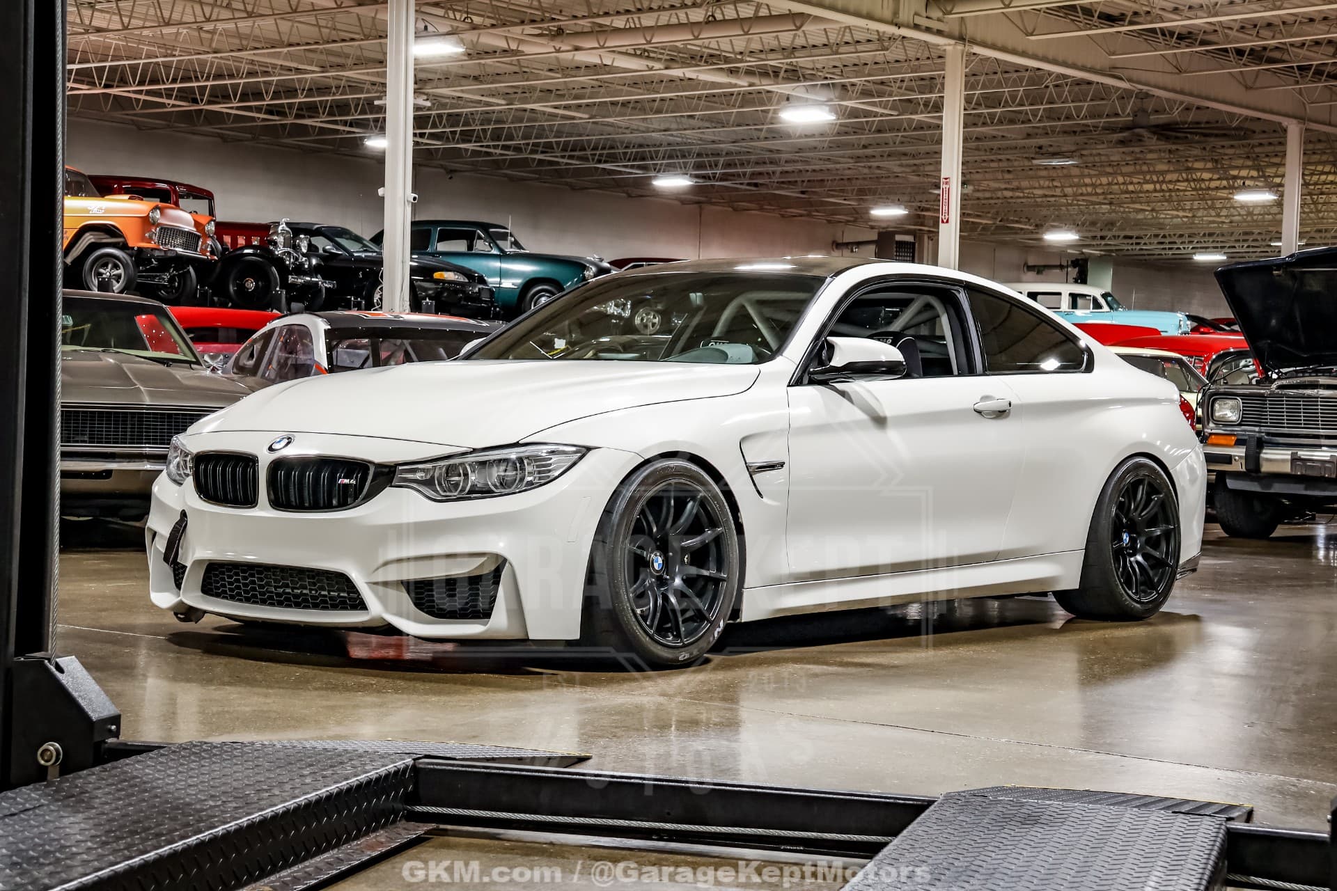 2015 BMW M4 thumbnail 5