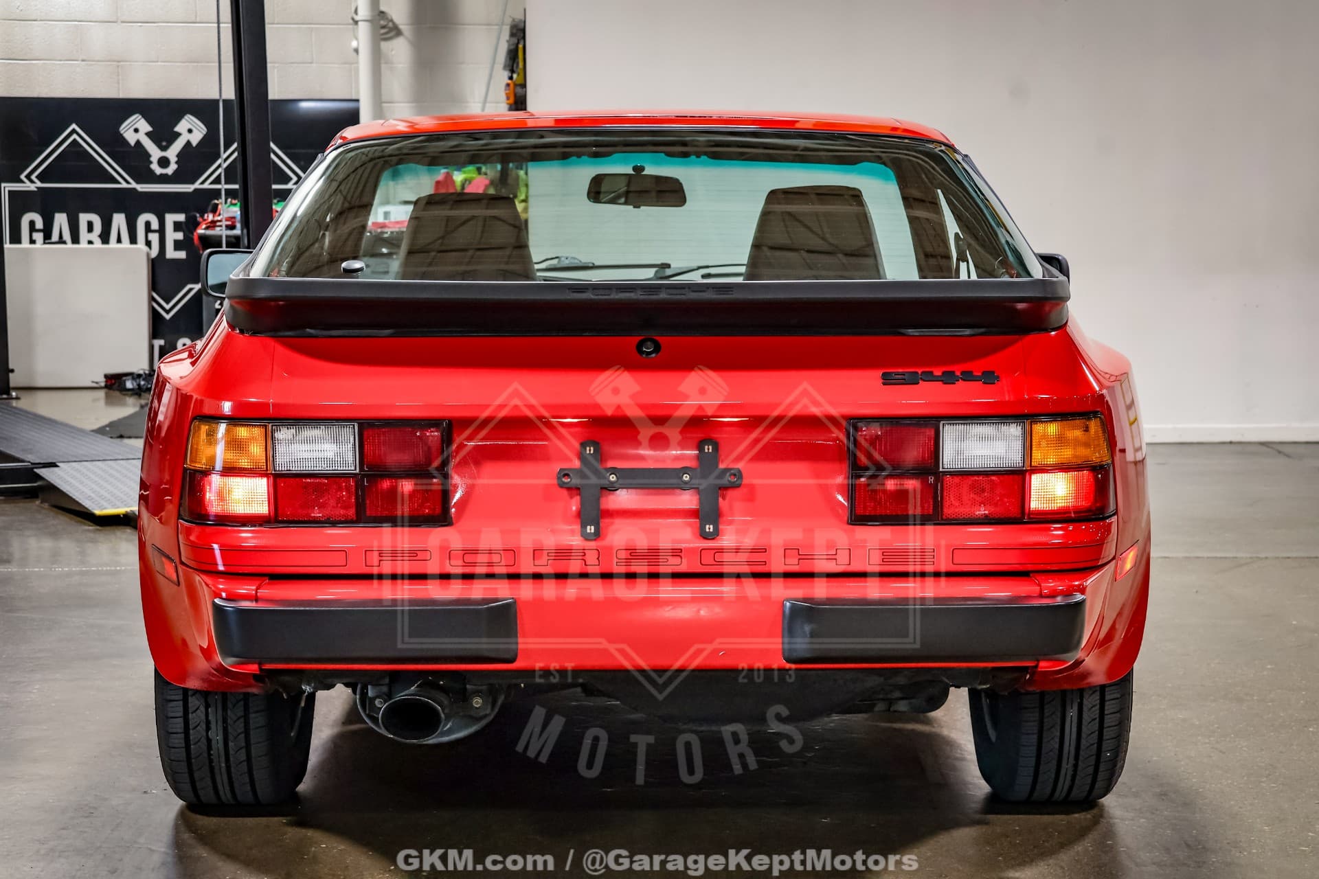 1985 Porsche 944 thumbnail 7