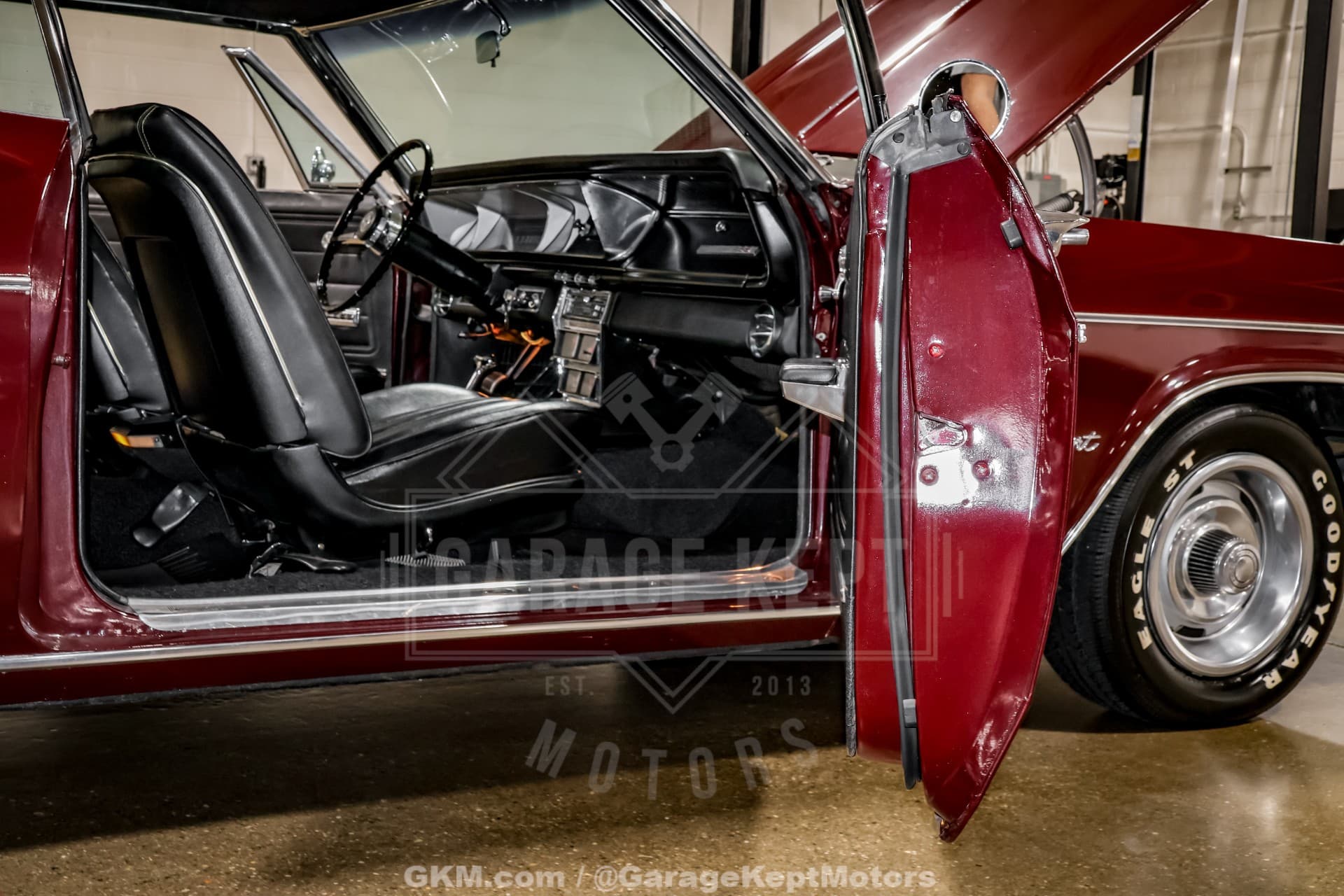 1966 Chevrolet Impala SS thumbnail 11