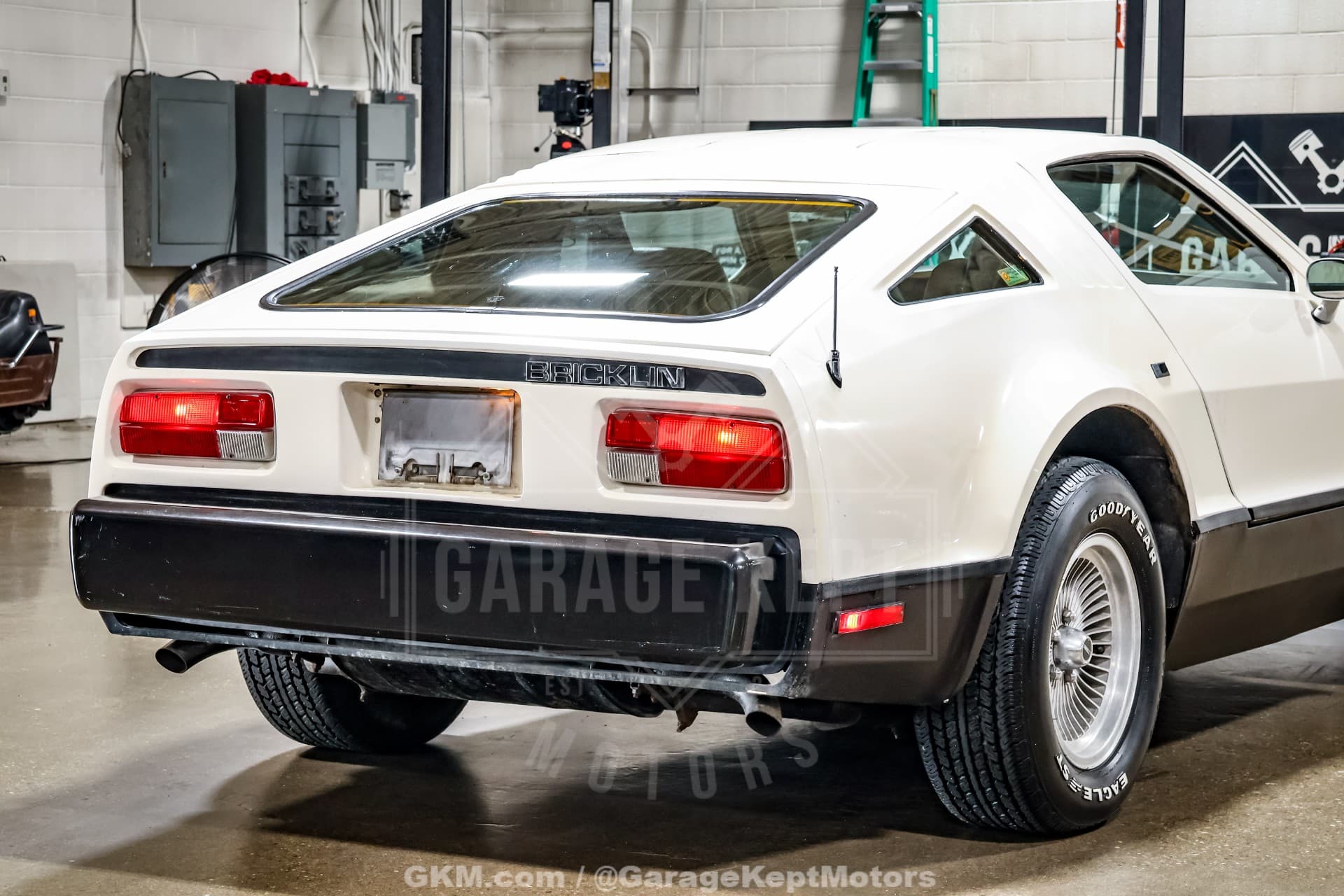 1974 Bricklin SV-1 thumbnail 8