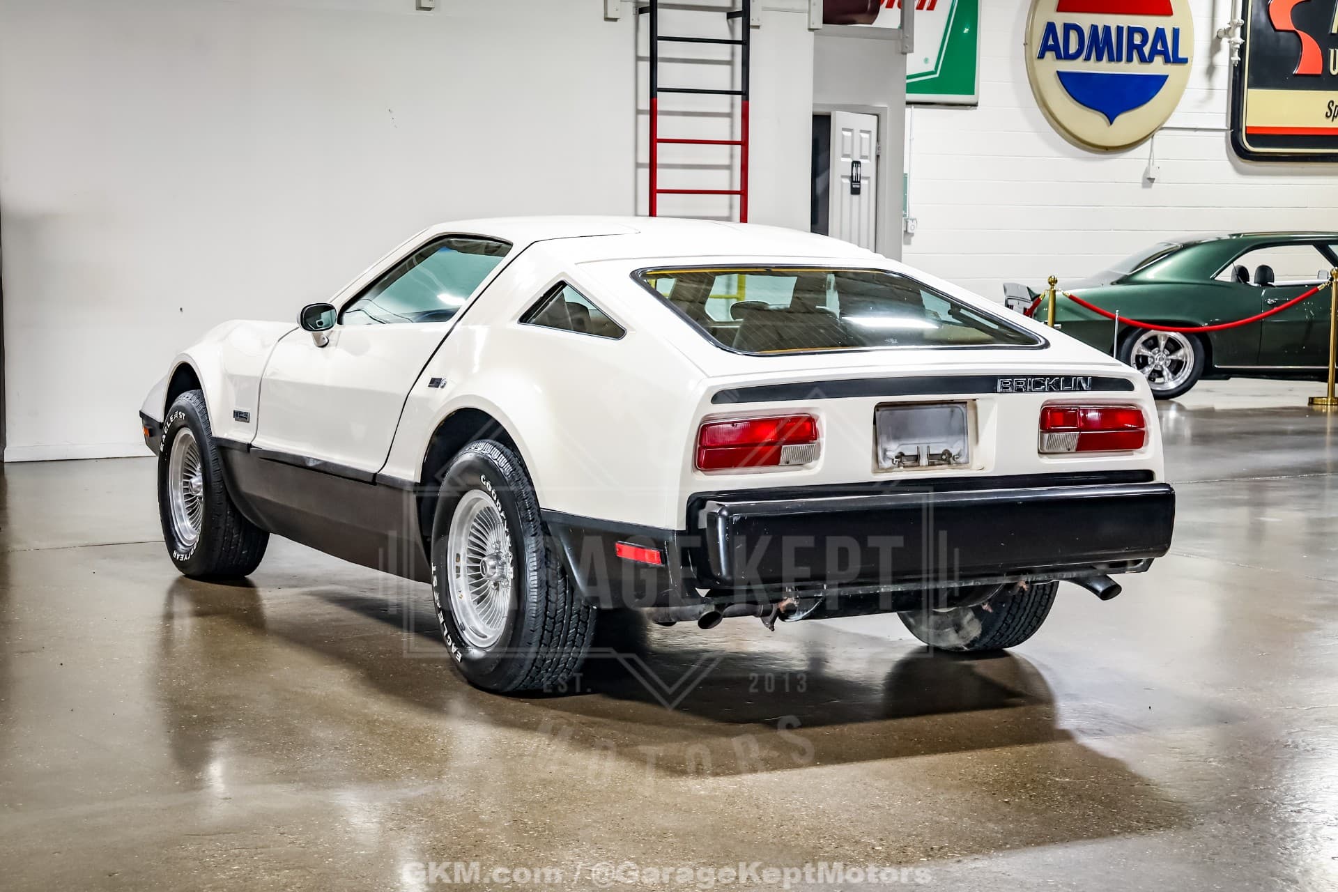 1974 Bricklin SV-1 — photo 2