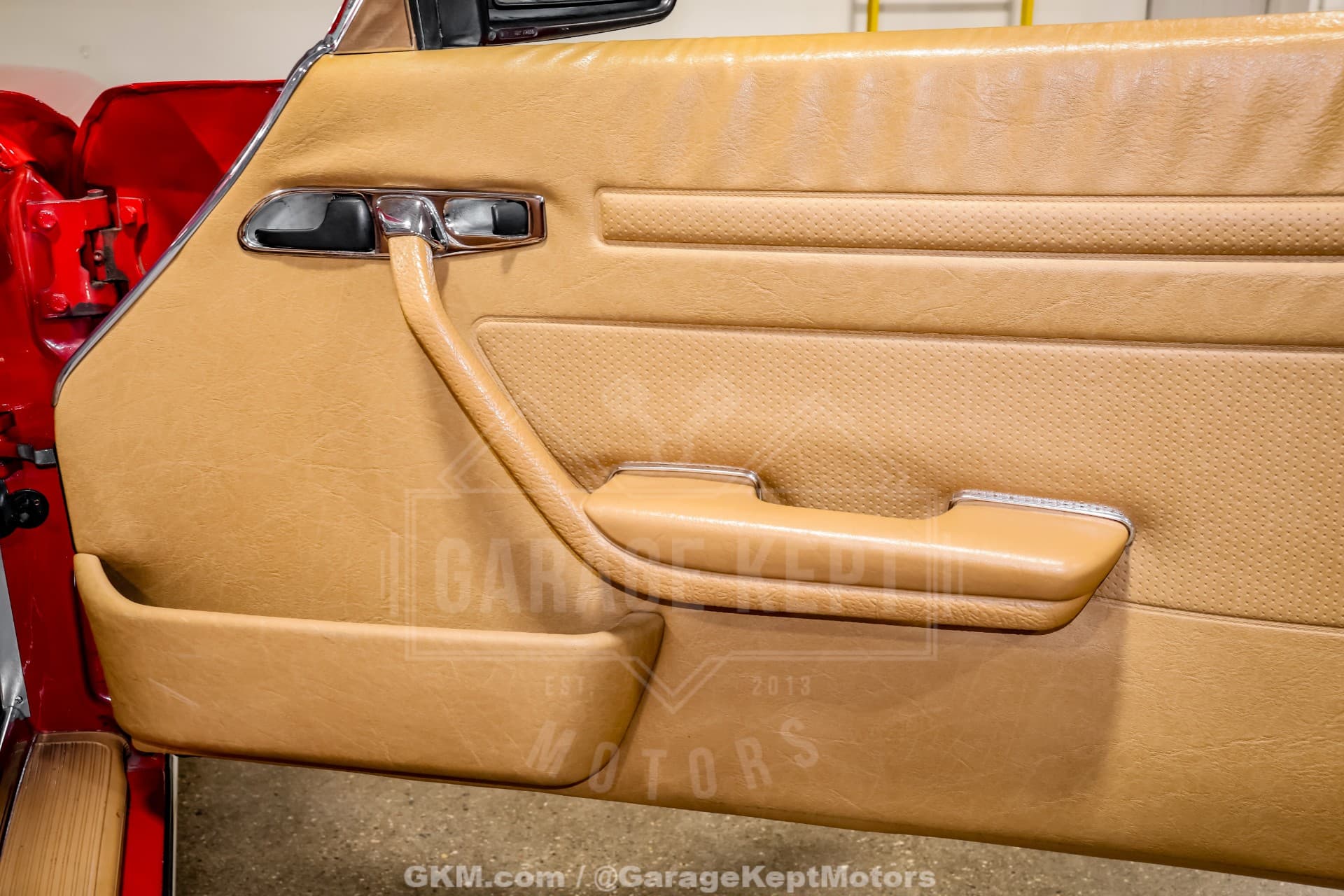 1985 Mercedes 380-Class 380 SL thumbnail 12