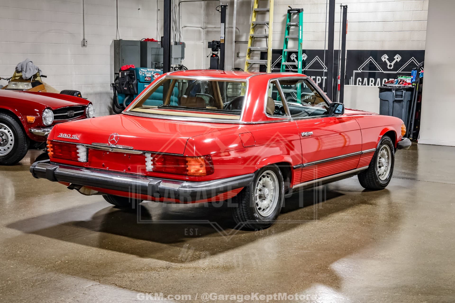 1985 Mercedes 380-Class 380 SL — photo 2