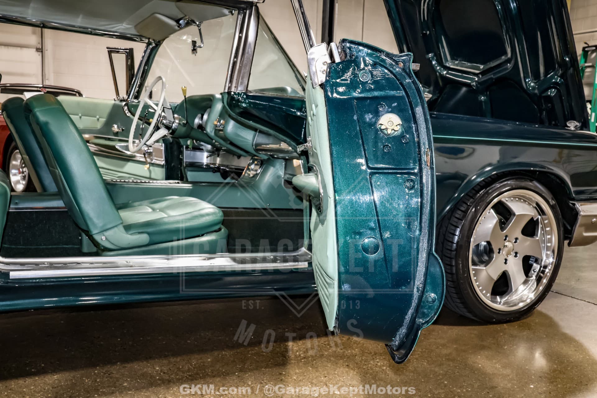 1960 Ford Thunderbird thumbnail 10