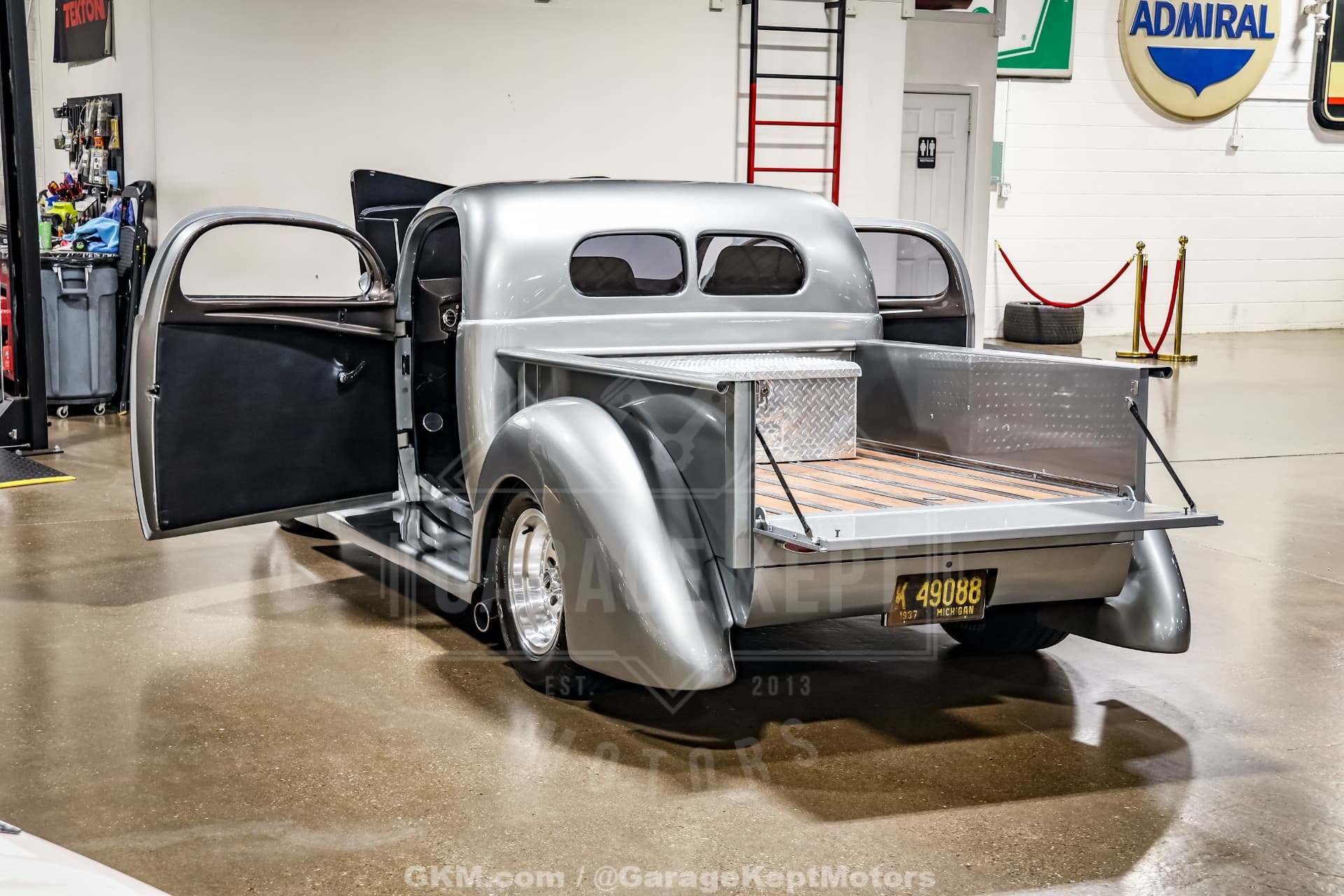 1937 Ford Pickup thumbnail 10