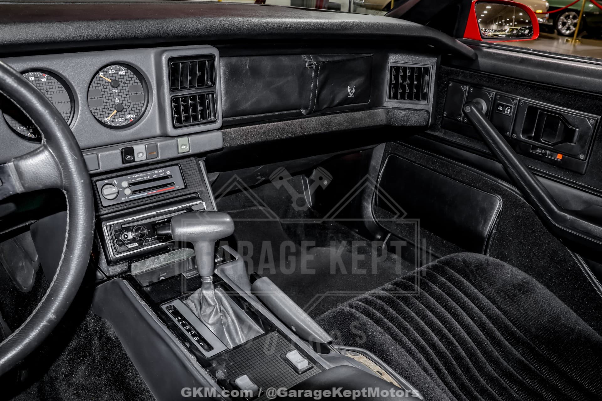 1988 Pontiac Firebird Formula thumbnail 18