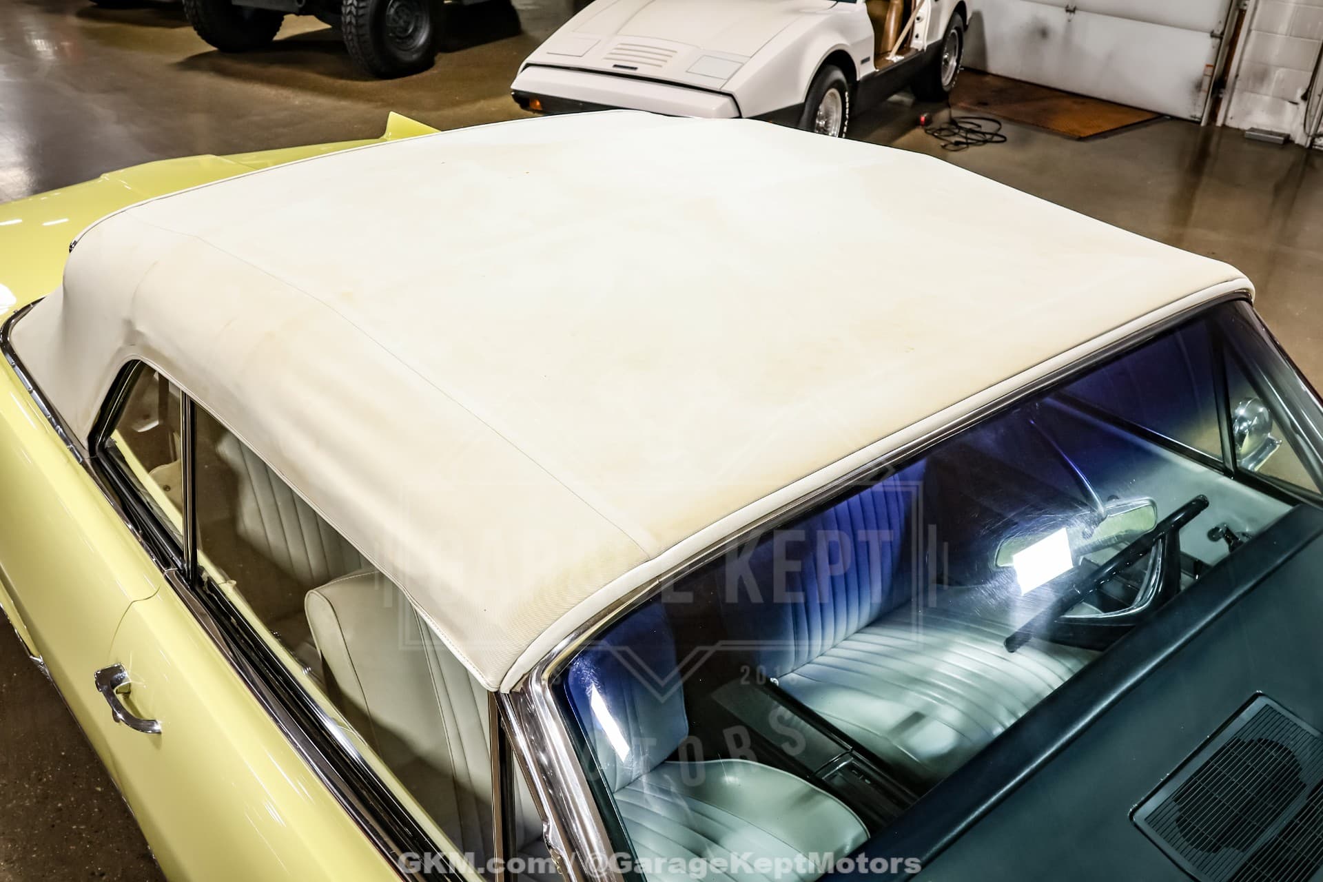 1964 Buick Wildcat Convertible thumbnail 3