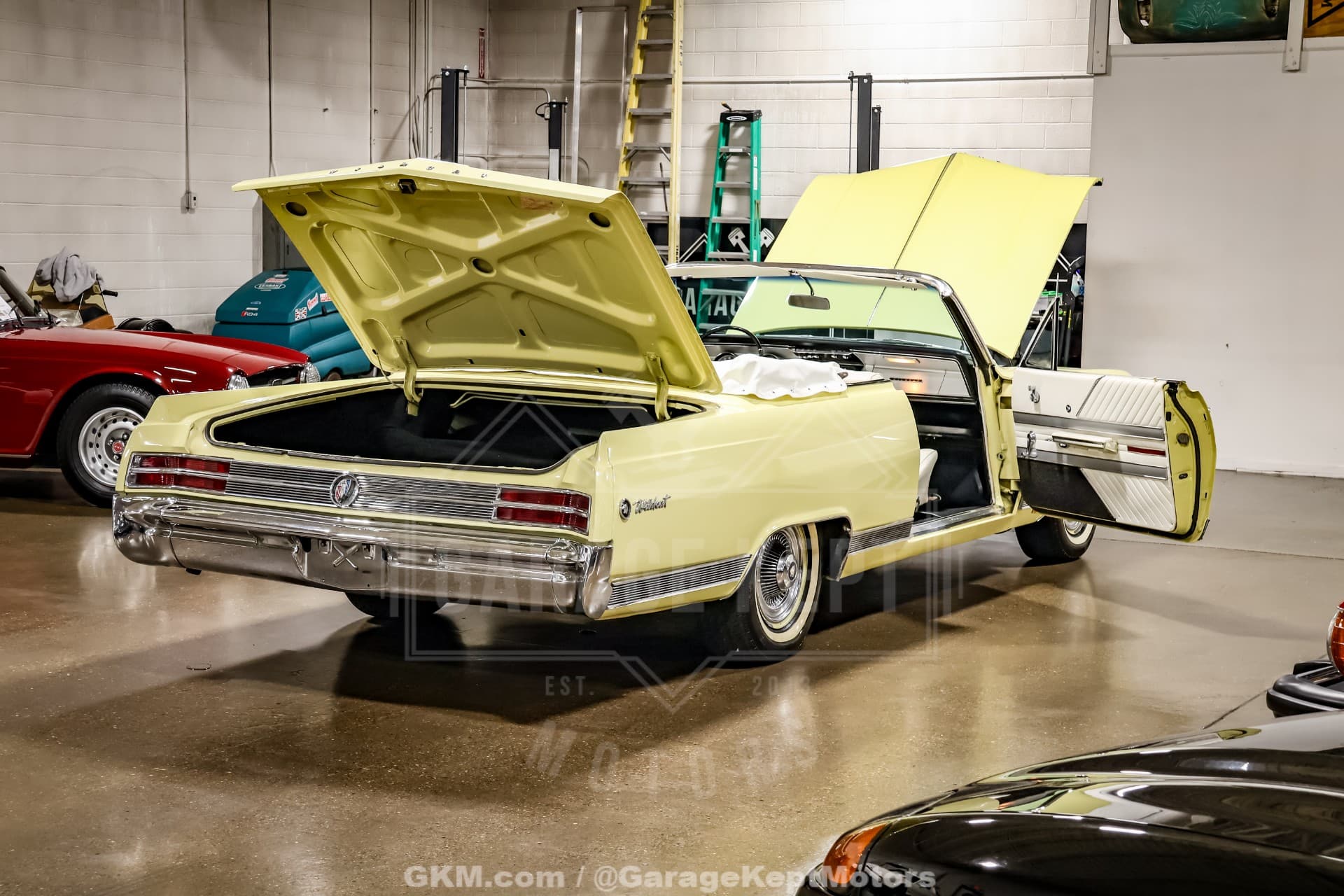 1964 Buick Wildcat Convertible thumbnail 11