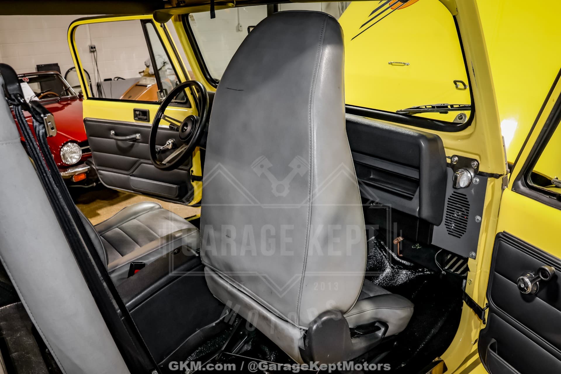 1991 Jeep Wrangler Islander thumbnail 13
