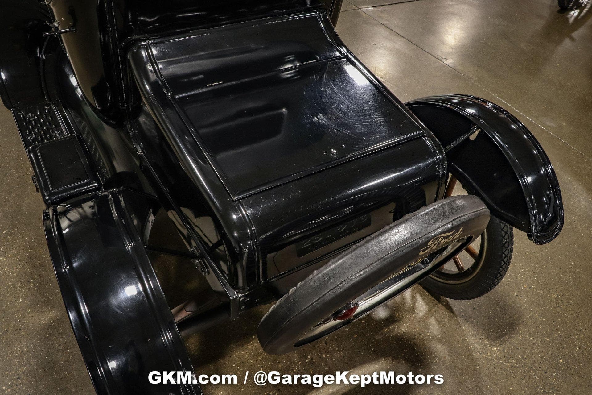 1923 Ford Model T thumbnail 10